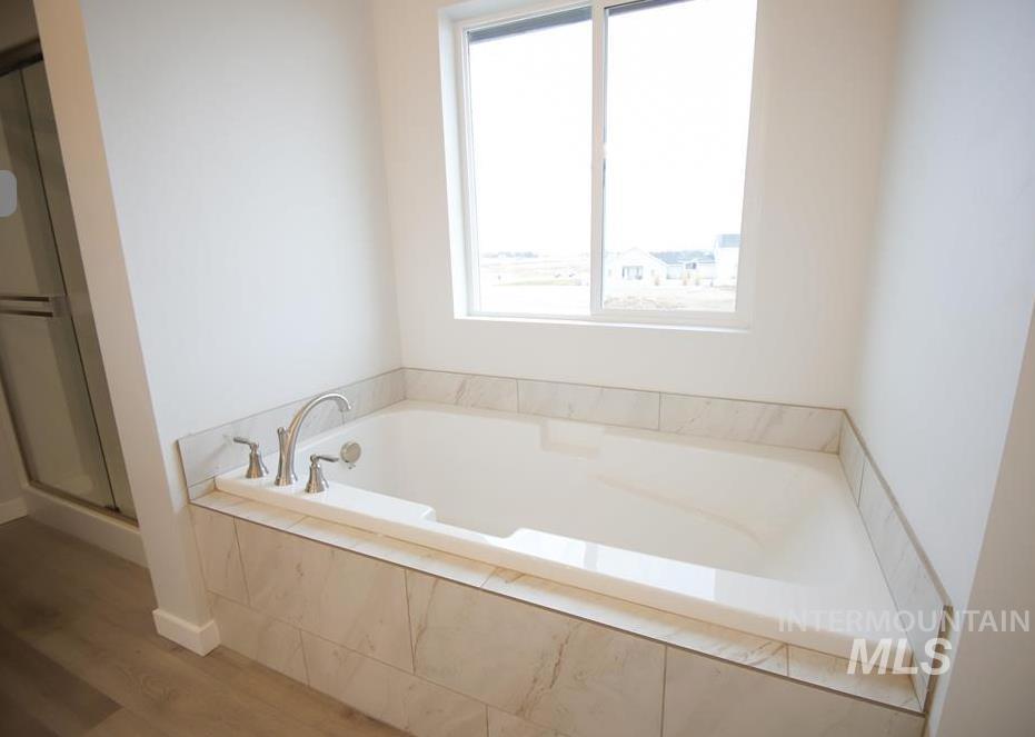 7092 W Grand Rapids Dr, Meridian, Idaho 83646, 5 Bedrooms, 2.5 Bathrooms, Residential For Sale, Price $489,900, 98969649