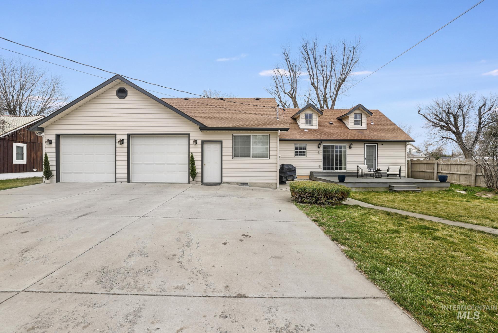 302 Nevada Street, Gooding, Idaho 83330, 4 Bedrooms, 2 Bathrooms, Residential For Sale, Price $350,000,MLS 98969654