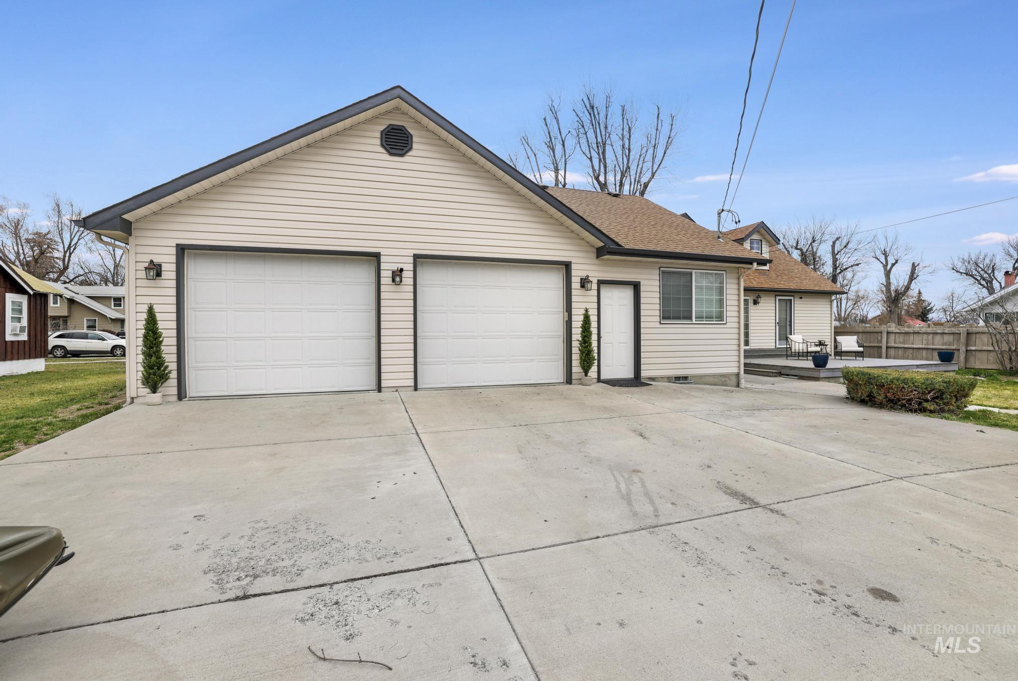 302 Nevada Street, Gooding, Idaho 83330, 4 Bedrooms, 2 Bathrooms, Residential For Sale, Price $315,000,MLS 98969654