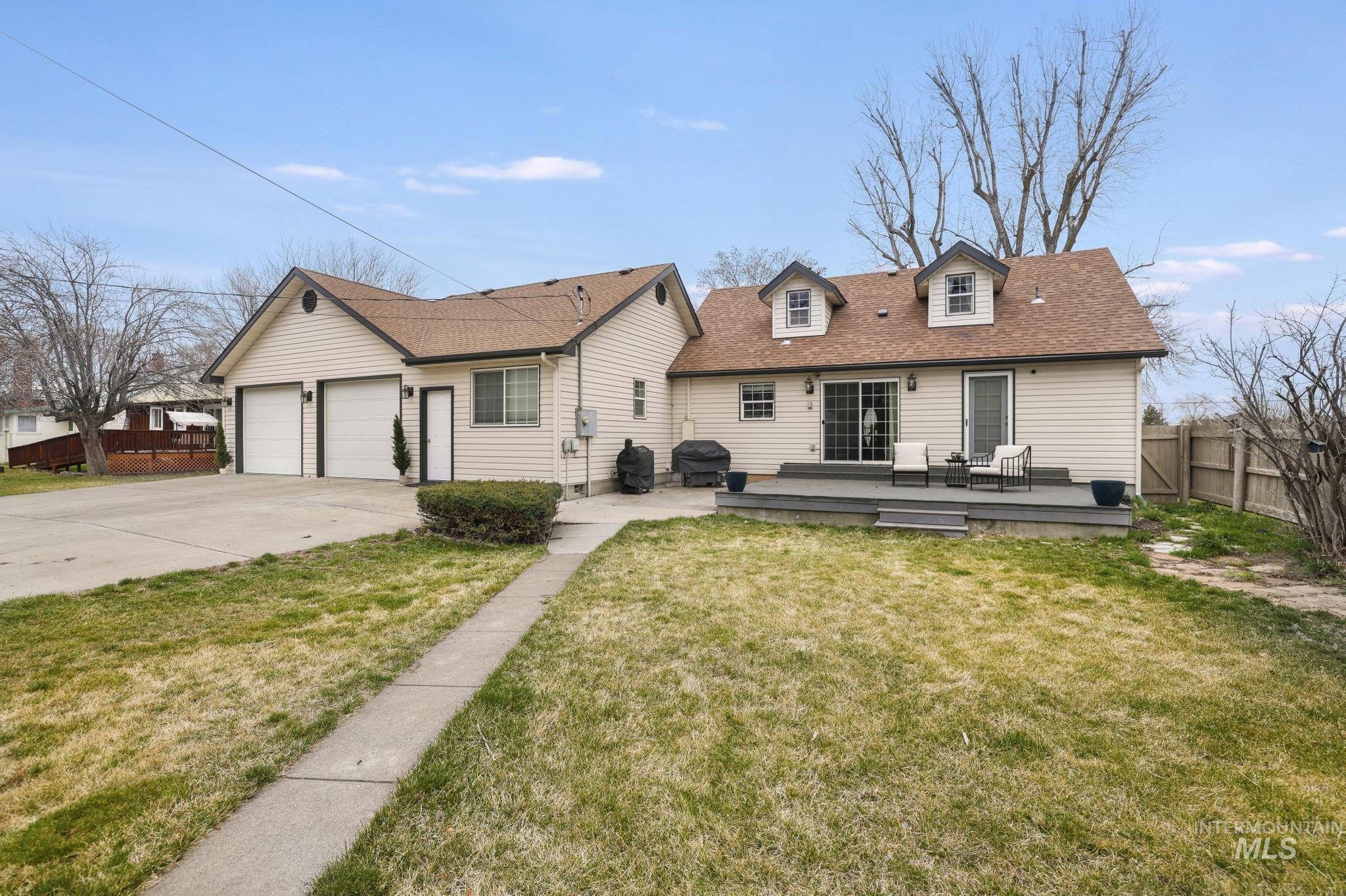 302 Nevada Street, Gooding, Idaho 83330, 4 Bedrooms, 2 Bathrooms, Residential For Sale, Price $350,000,MLS 98969654