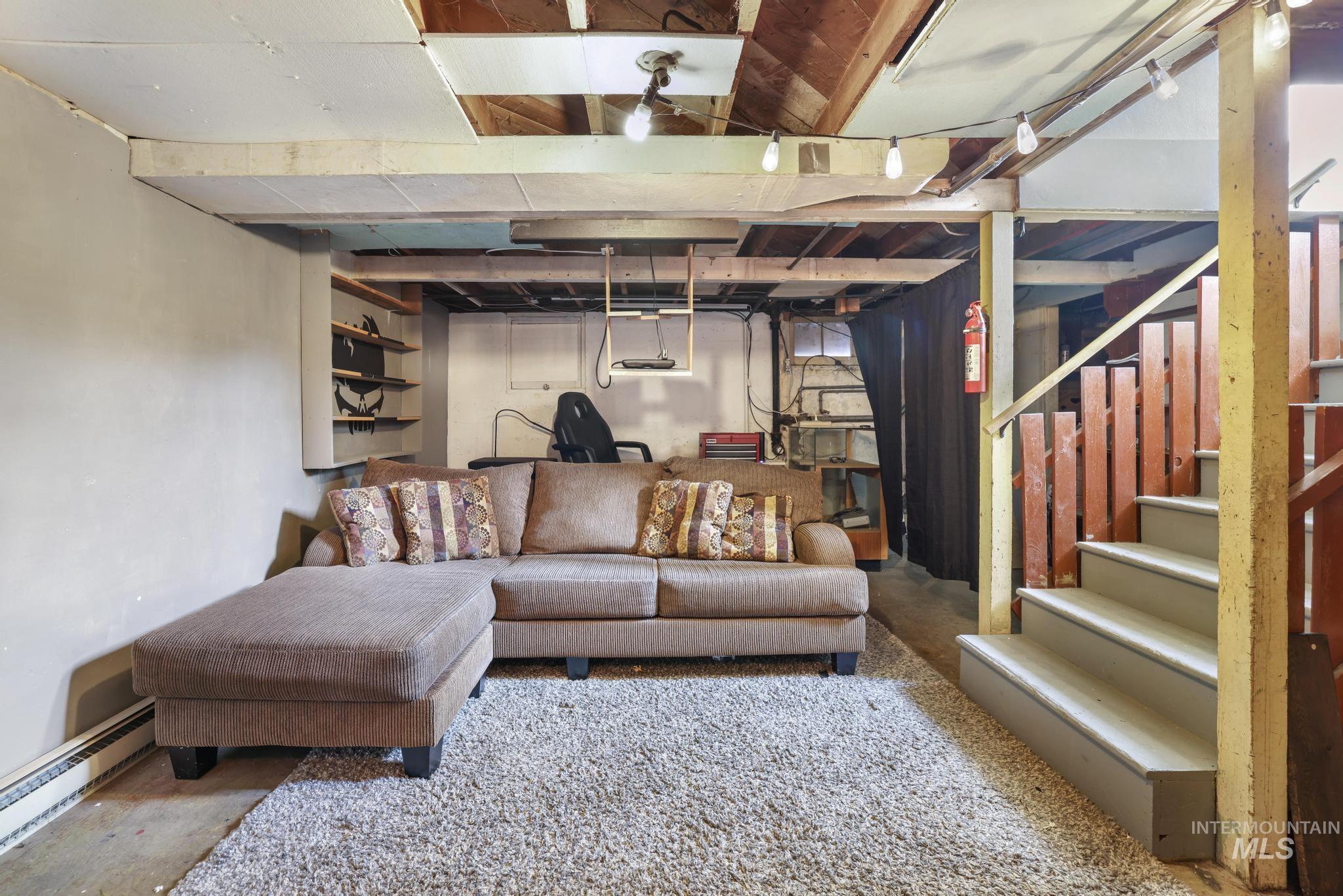 302 Nevada Street, Gooding, Idaho 83330, 4 Bedrooms, 2 Bathrooms, Residential For Sale, Price $365,000, 98969654