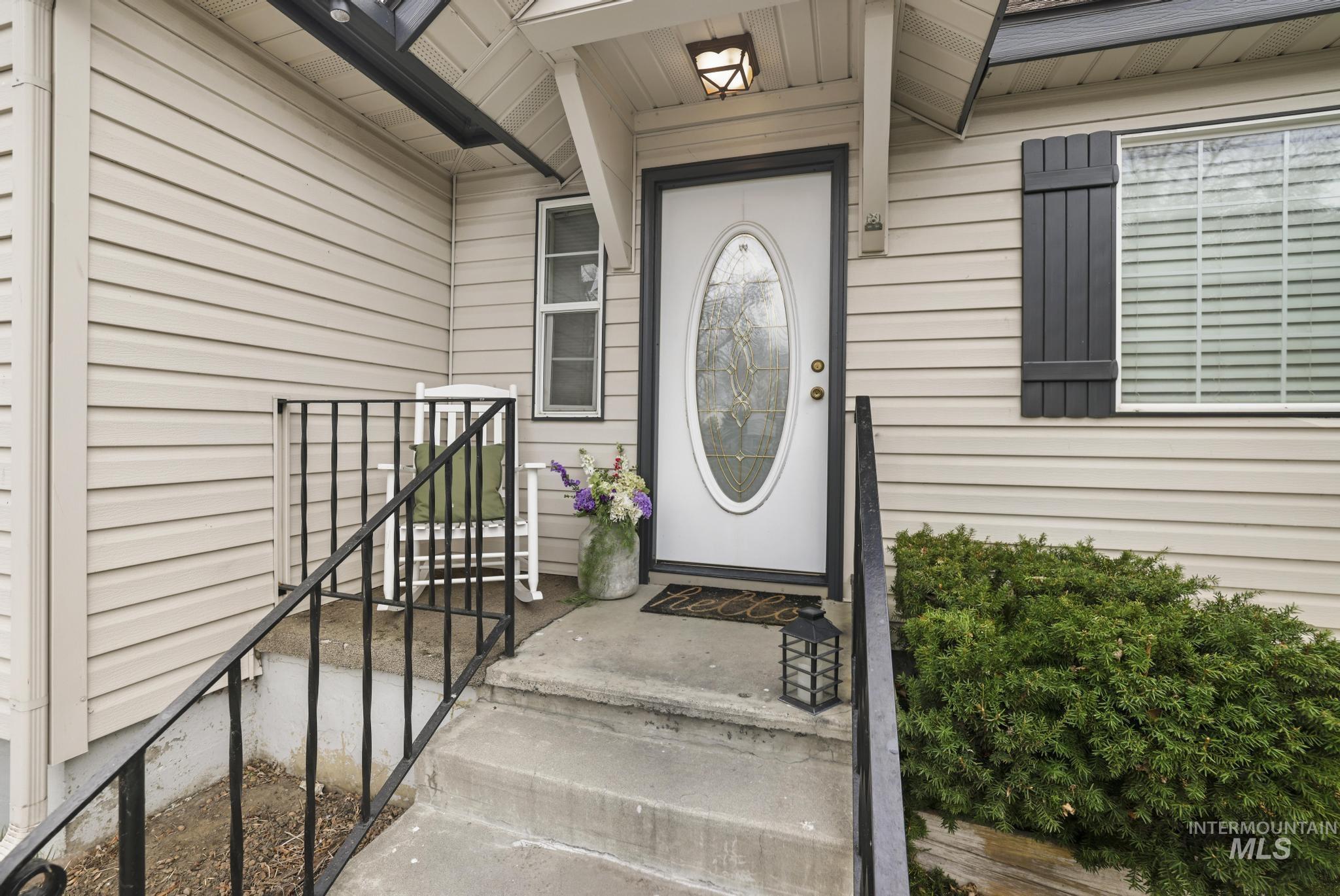 302 Nevada Street, Gooding, Idaho 83330, 4 Bedrooms, 2 Bathrooms, Residential For Sale, Price $350,000,MLS 98969654