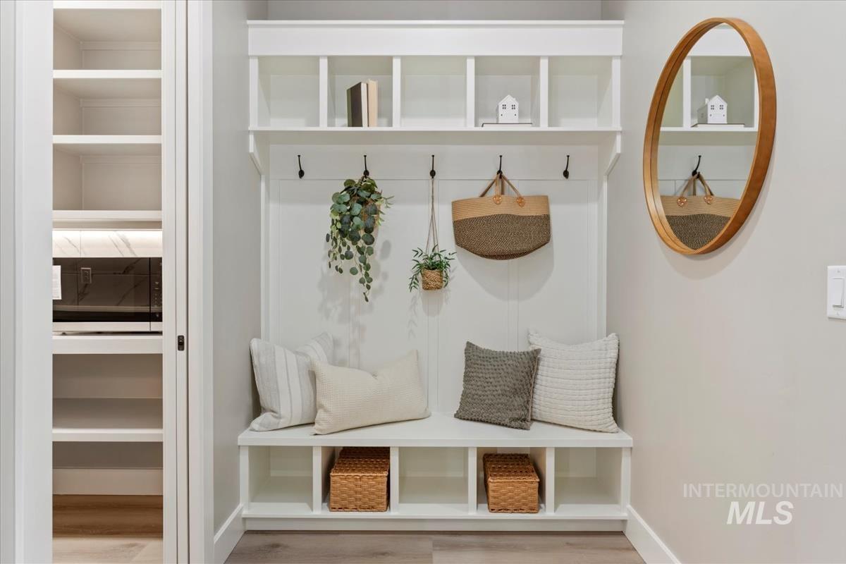 9933 S Peregrine Falcon Ave, Nampa, Idaho 83686, 3 Bedrooms, 2 Bathrooms, Residential For Sale, Price $889,900, 98969656