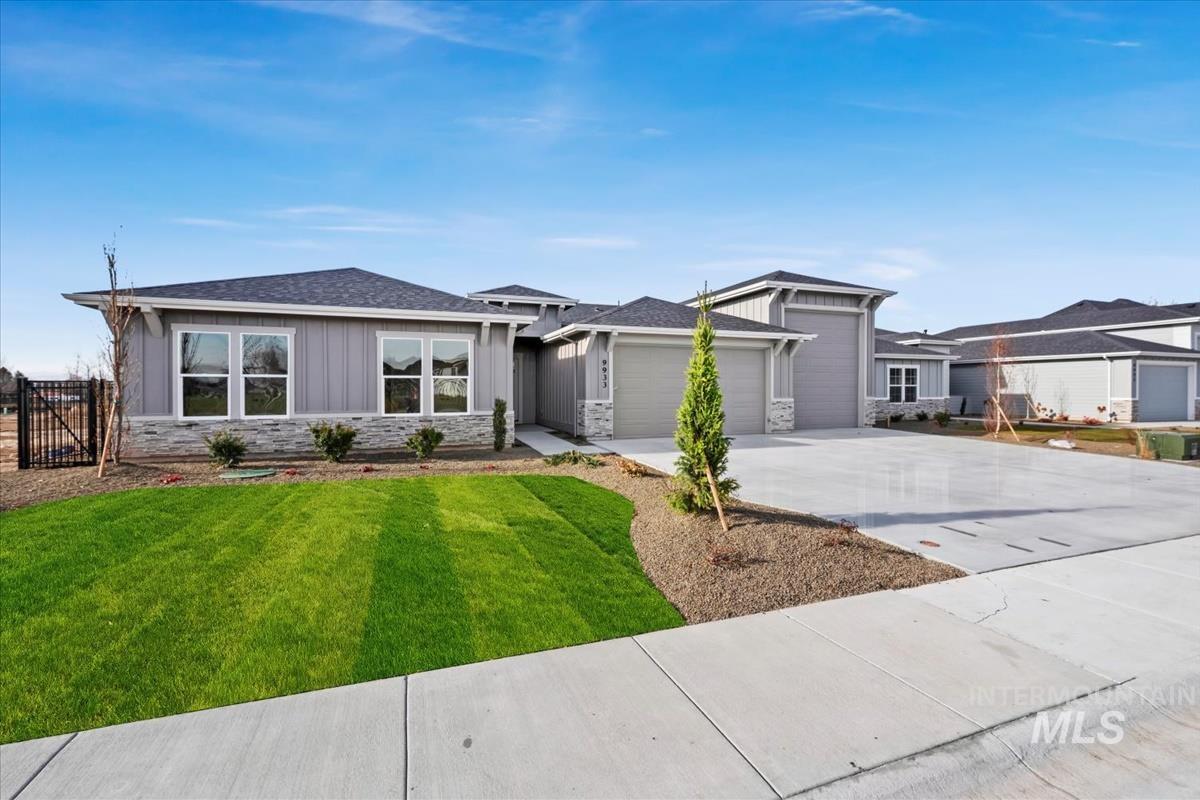 9933 S Peregrine Falcon Ave, Nampa, Idaho 83686, 3 Bedrooms, 2 Bathrooms, Residential For Sale, Price $889,900, 98969656