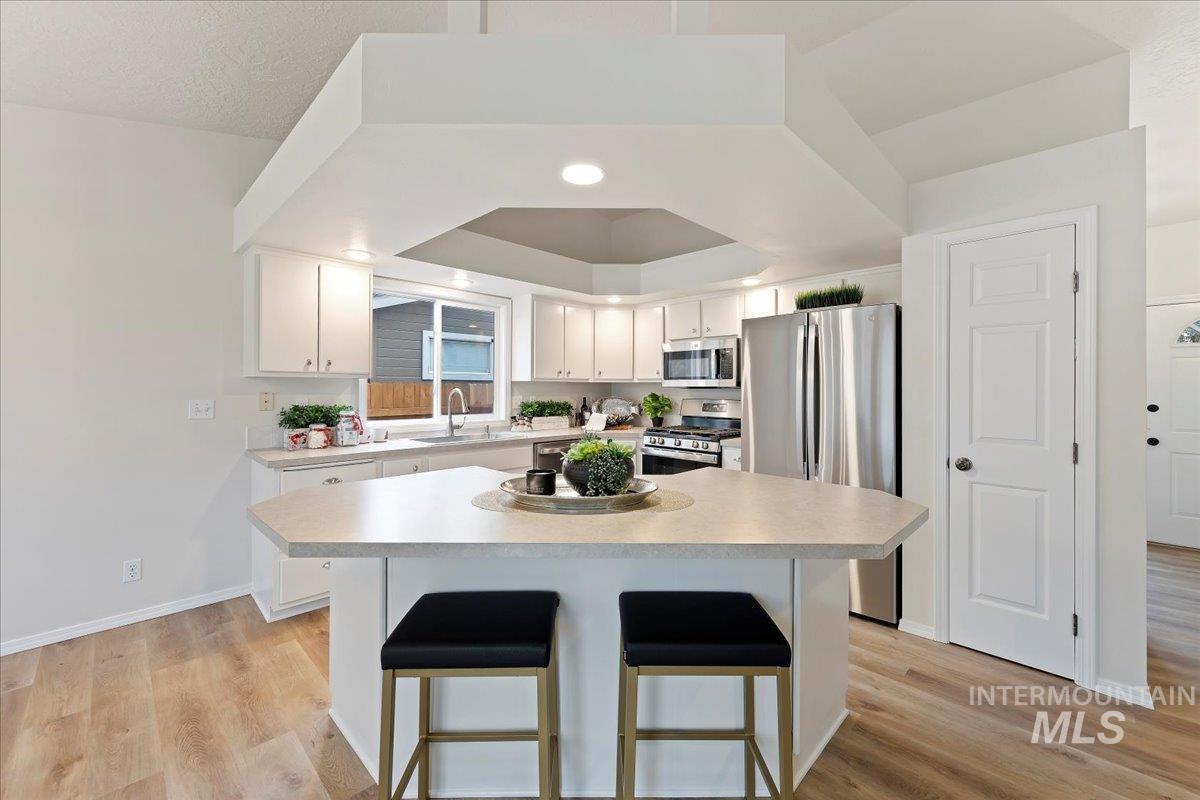 Sooo Fresh and Immaculately Clean - Better than NEW!