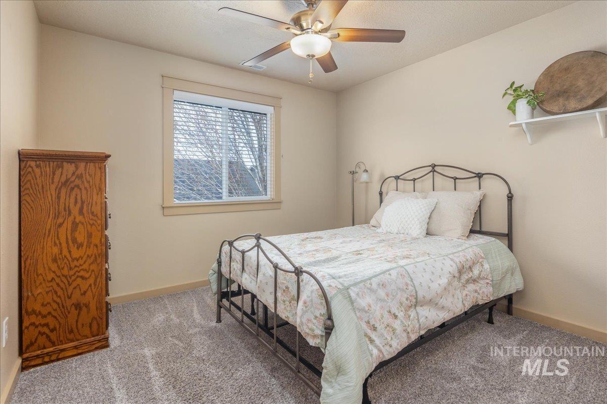 1524 W Loretta St, Meridian, Idaho 83646, 3 Bedrooms, 2.5 Bathrooms, Residential For Sale, Price $528,000,MLS 98969659