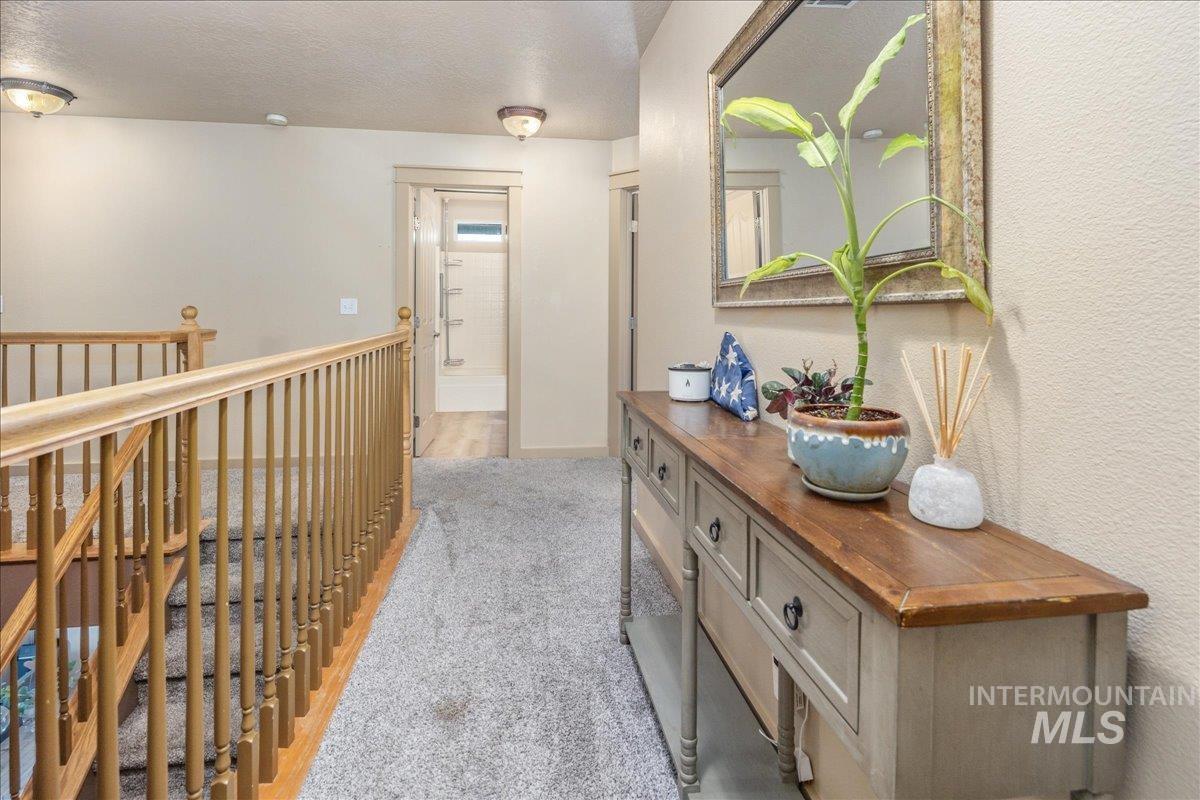 1524 W Loretta St, Meridian, Idaho 83646, 3 Bedrooms, 2.5 Bathrooms, Residential For Sale, Price $528,000,MLS 98969659