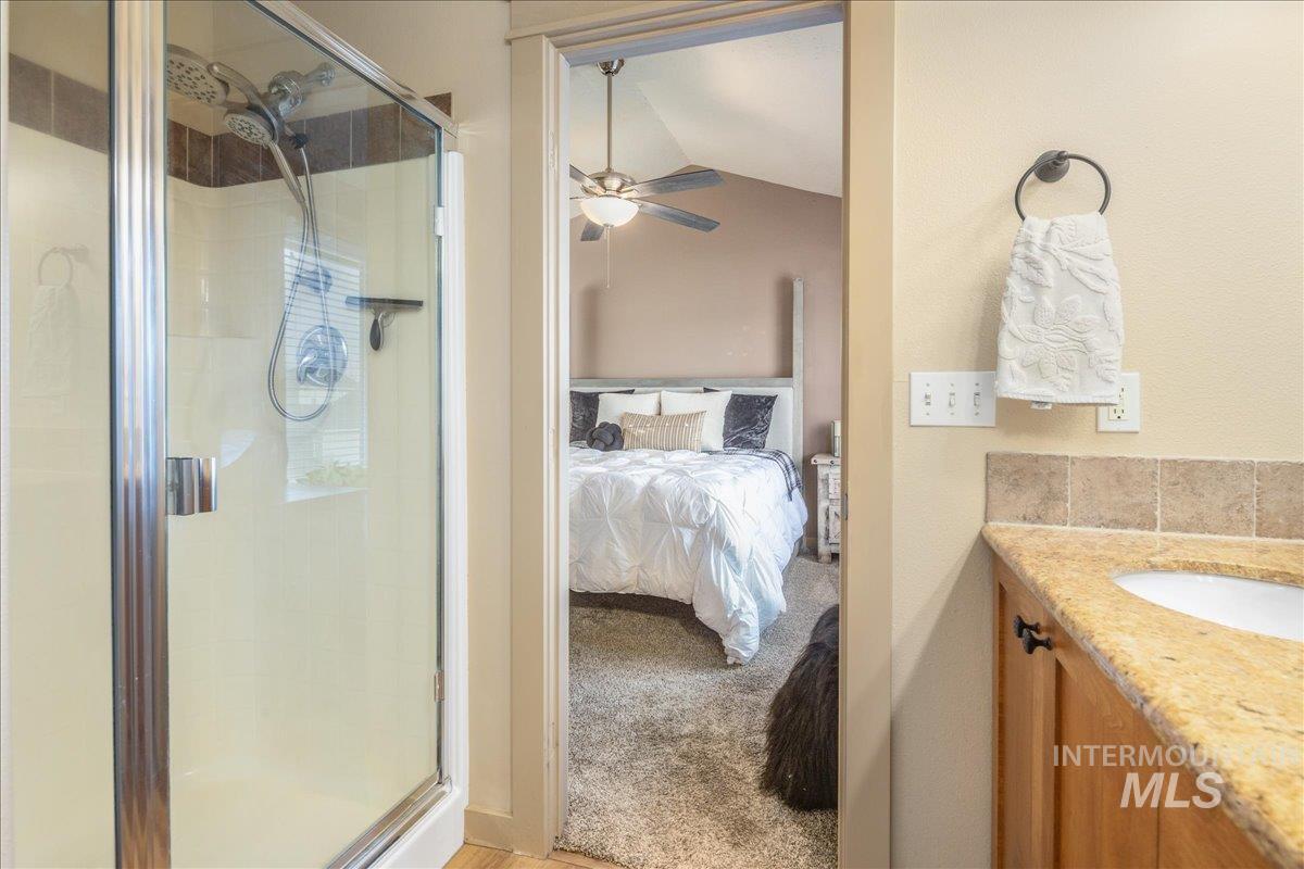 1524 W Loretta St, Meridian, Idaho 83646, 3 Bedrooms, 2.5 Bathrooms, Residential For Sale, Price $528,000, 98969659