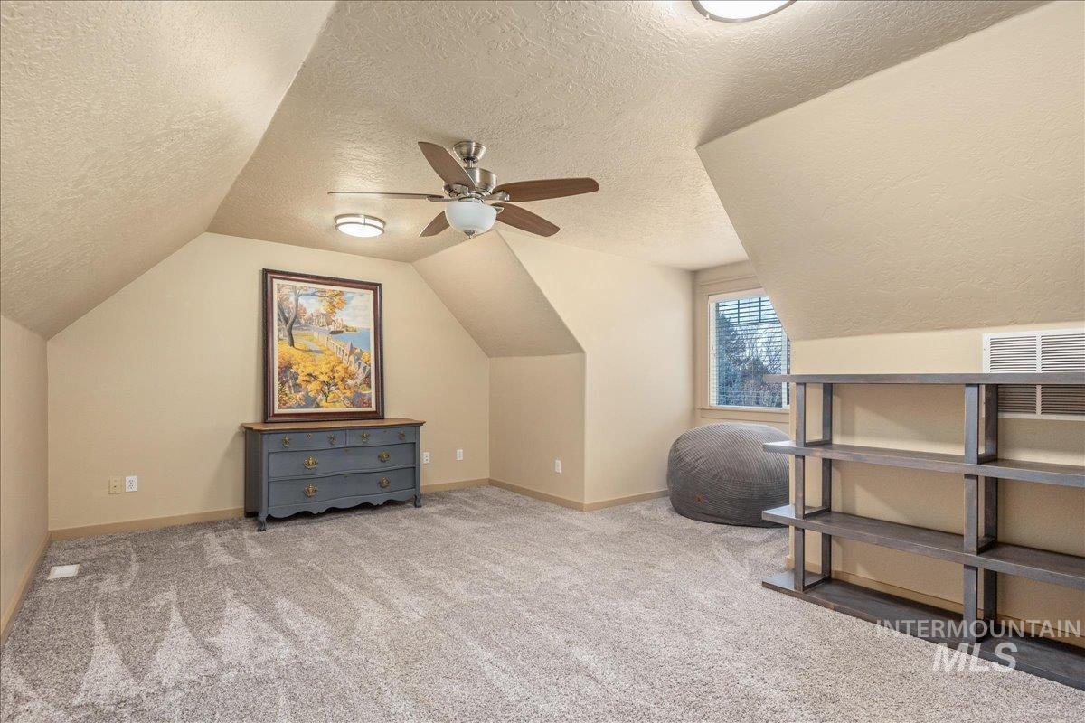 1524 W Loretta St, Meridian, Idaho 83646, 3 Bedrooms, 2.5 Bathrooms, Residential For Sale, Price $528,000,MLS 98969659