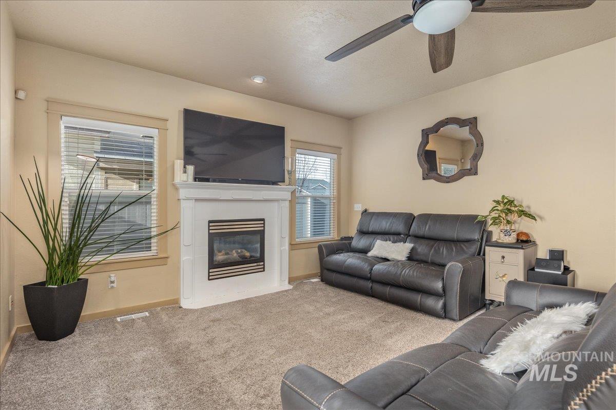 1524 W Loretta St, Meridian, Idaho 83646, 3 Bedrooms, 2.5 Bathrooms, Residential For Sale, Price $528,000, 98969659