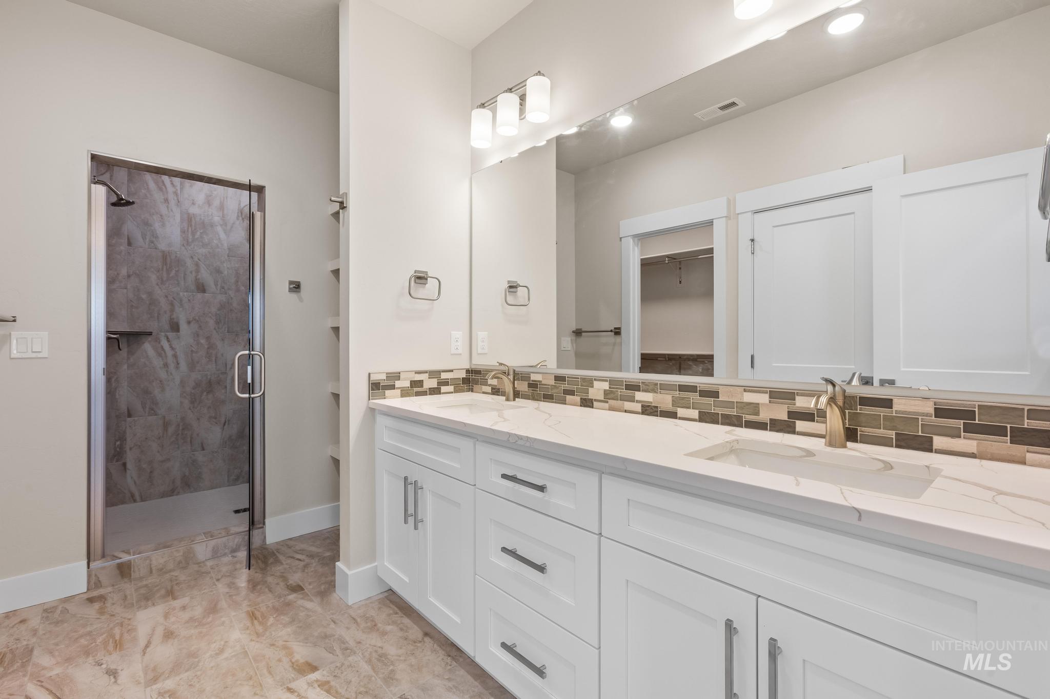 1801 E Grayson St., Meridian, Idaho 83642, 3 Bedrooms, 2 Bathrooms, Residential For Sale, Price $524,900, 98969660