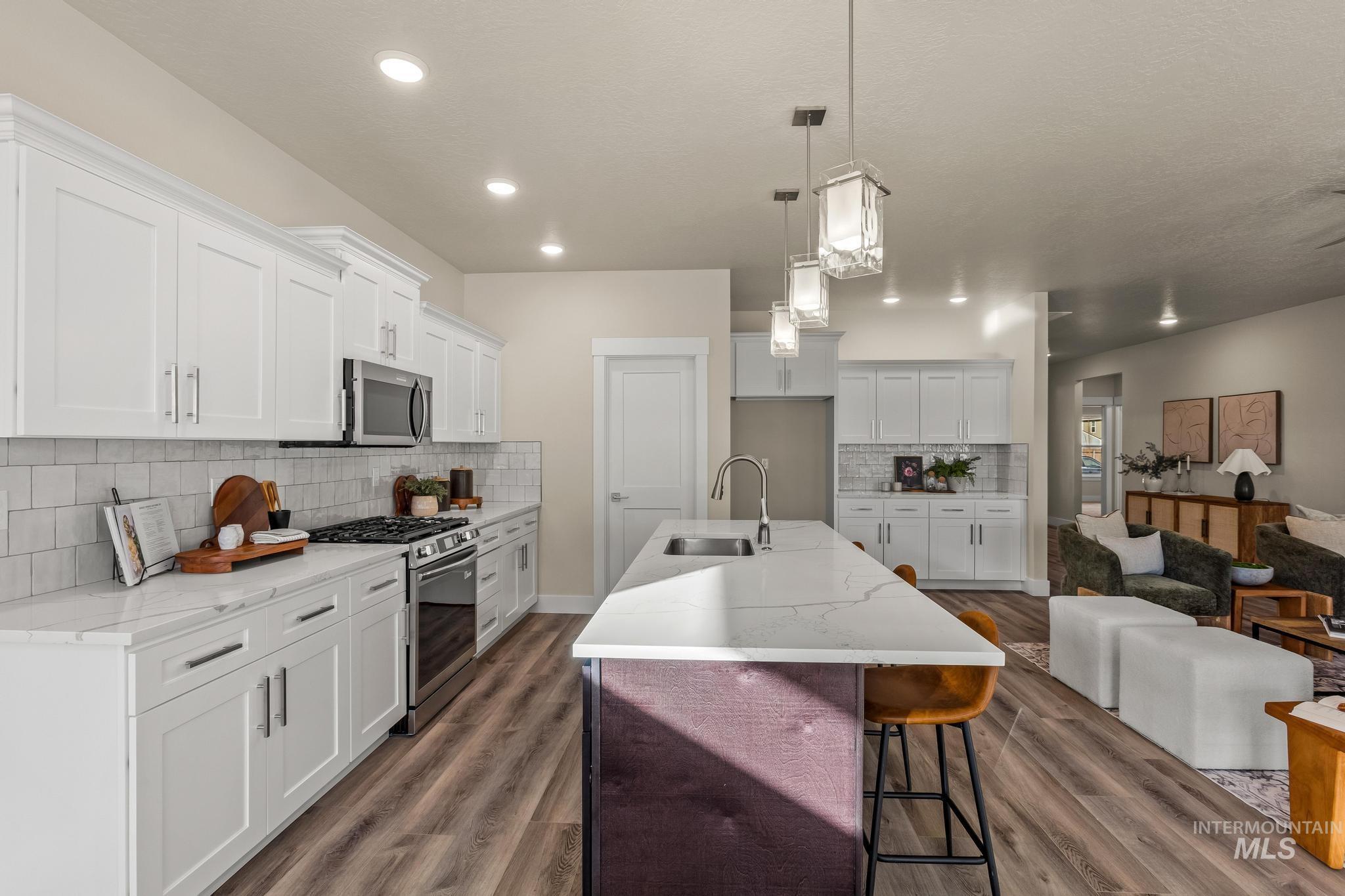 1801 E Grayson St., Meridian, Idaho 83642, 3 Bedrooms, 2 Bathrooms, Residential For Sale, Price $509,900,MLS 98969660