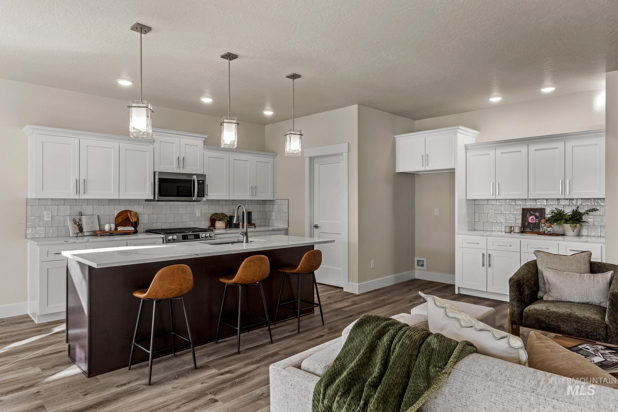 1801 E Grayson St., Meridian, Idaho 83642, 3 Bedrooms, 2 Bathrooms, Residential For Sale, Price $509,900,MLS 98969660