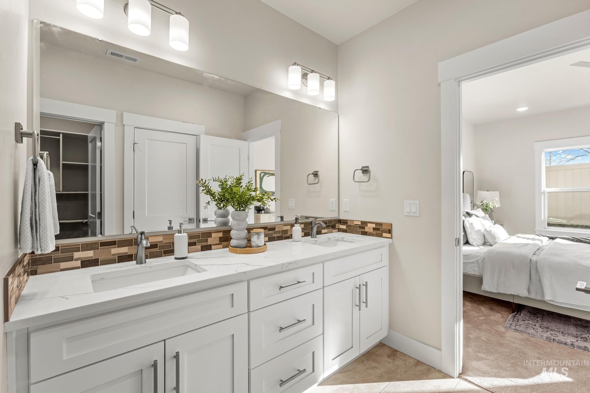 1801 E Grayson St., Meridian, Idaho 83642, 3 Bedrooms, 2 Bathrooms, Residential For Sale, Price $509,900,MLS 98969660