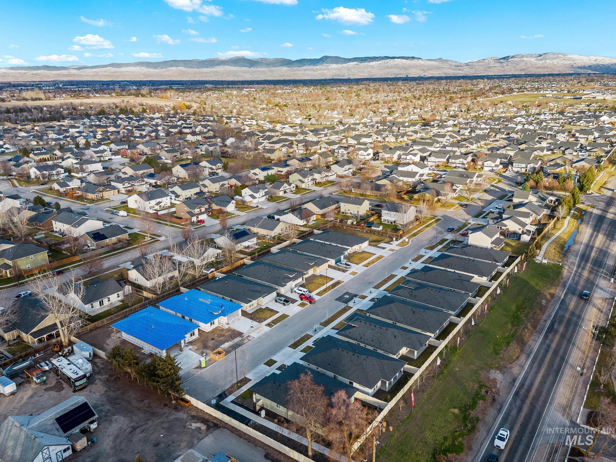 1801 E Grayson St., Meridian, Idaho 83642, 3 Bedrooms, 2 Bathrooms, Residential For Sale, Price $509,900,MLS 98969660