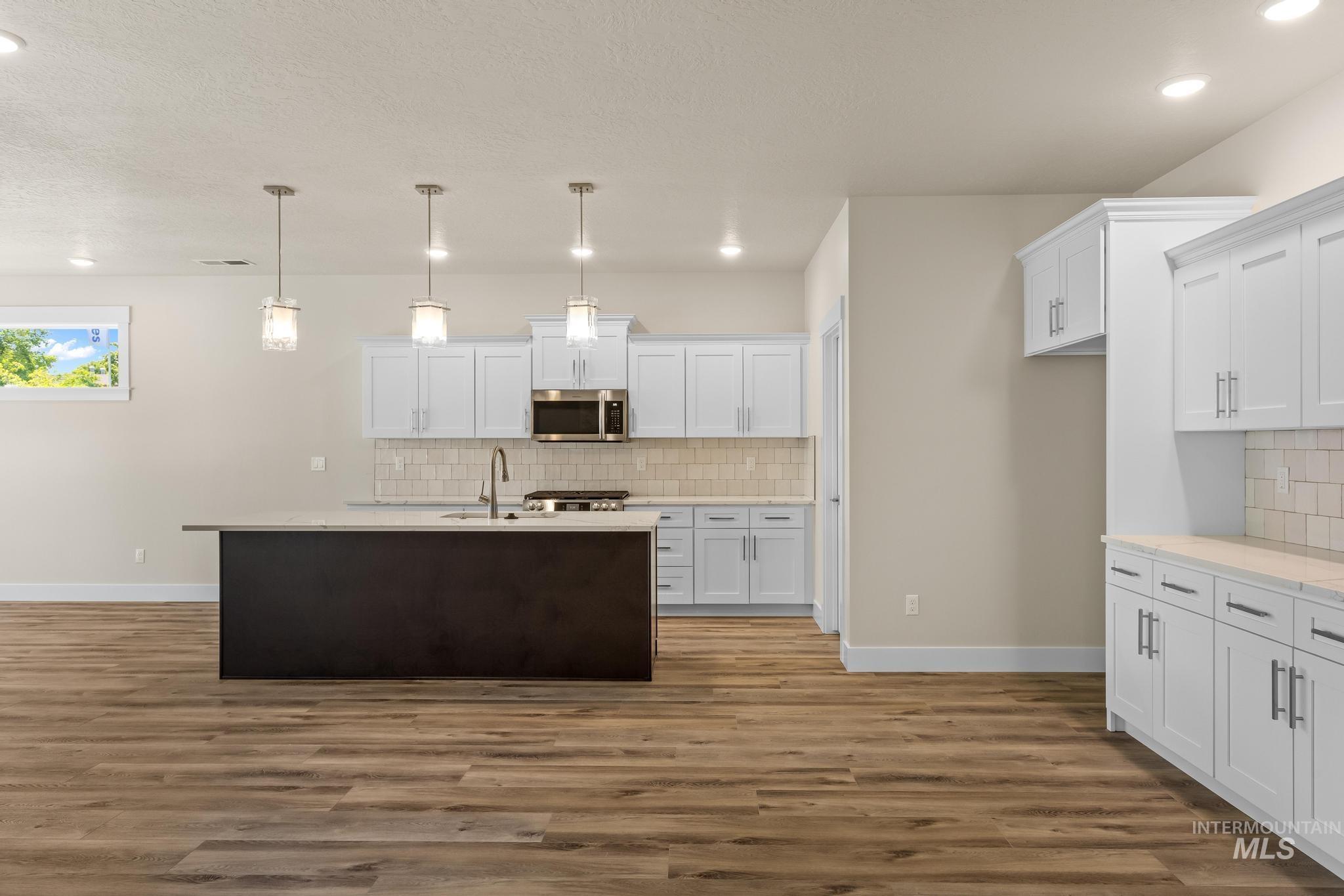 1801 E Grayson St., Meridian, Idaho 83642, 3 Bedrooms, 2 Bathrooms, Residential For Sale, Price $524,900, 98969660