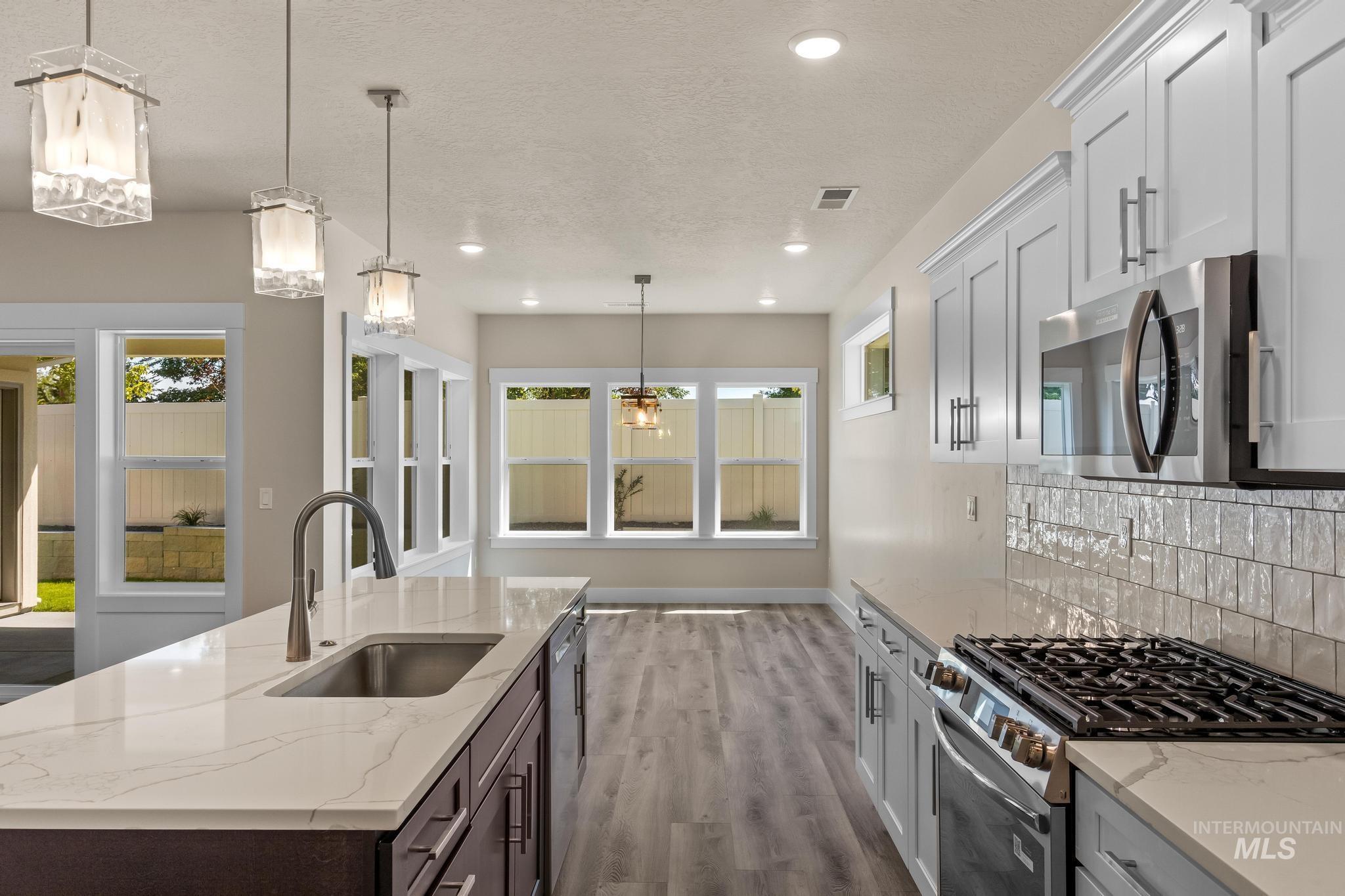 1801 E Grayson St., Meridian, Idaho 83642, 3 Bedrooms, 2 Bathrooms, Residential For Sale, Price $524,900, 98969660