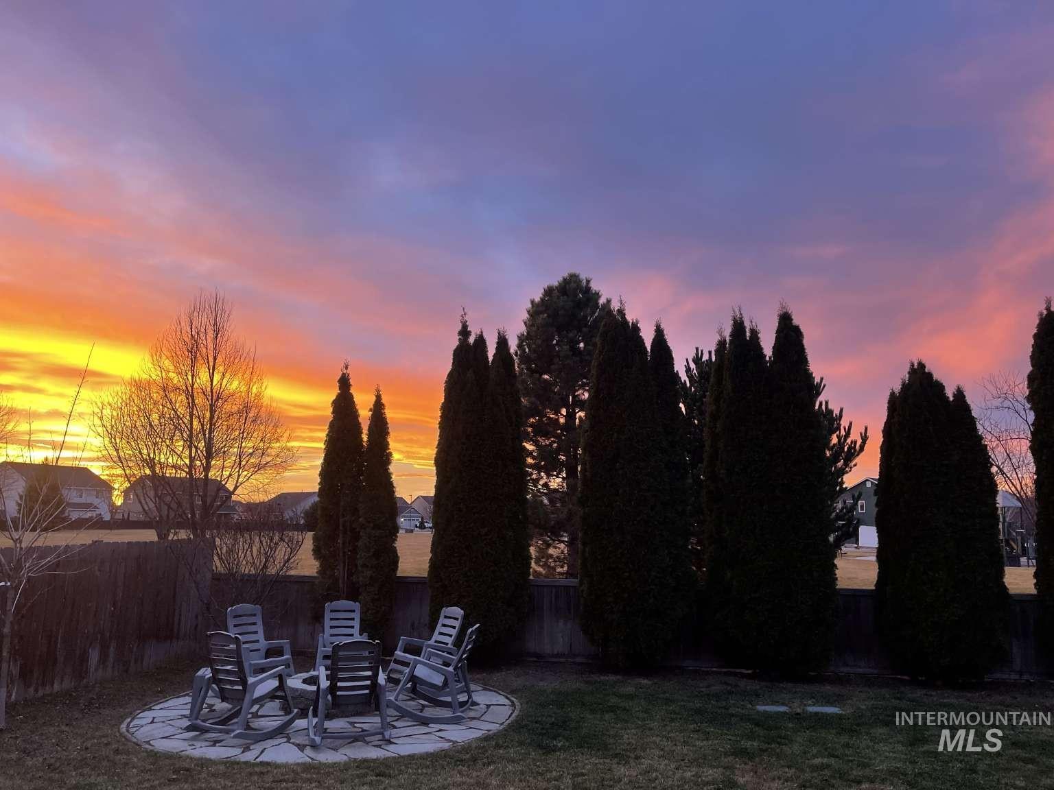 5265 N Diamond Creek Ave, Meridian, Idaho 83646, 4 Bedrooms, 2.5 Bathrooms, Residential For Sale, Price $615,000, 98969661