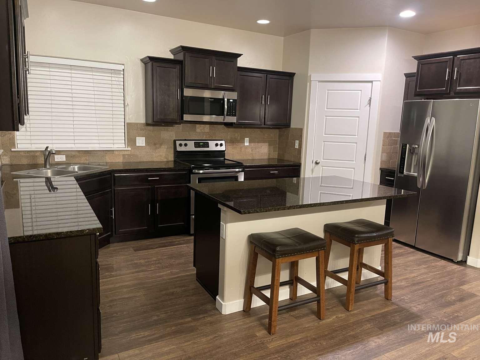 5265 N Diamond Creek Ave, Meridian, Idaho 83646, 4 Bedrooms, 2.5 Bathrooms, Residential For Sale, Price $615,000, 98969661