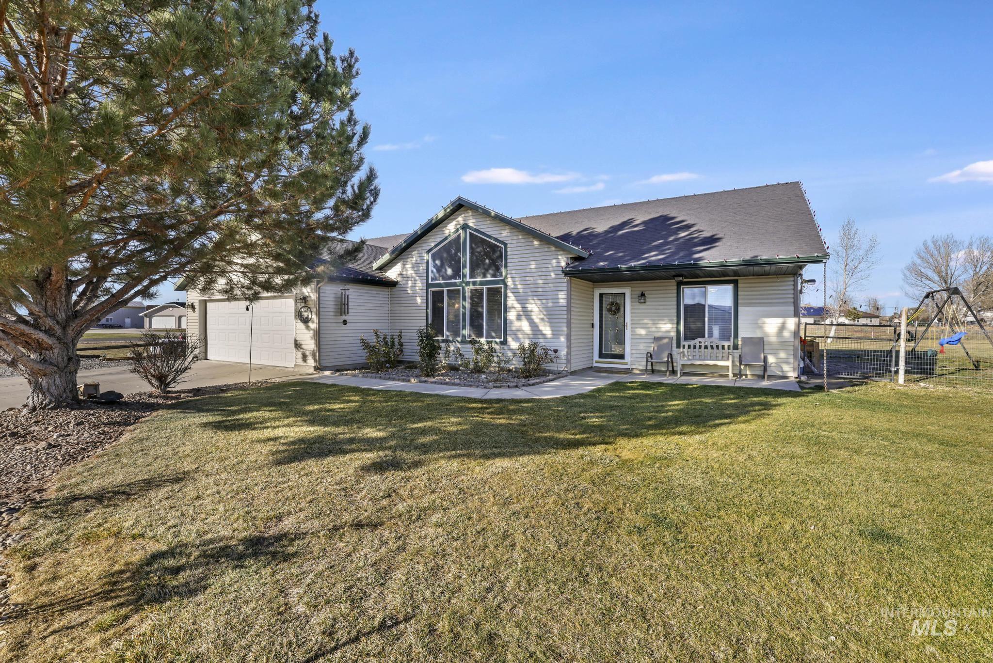 3480 E 3180 N, Kimberly, Idaho 83341, 3 Bedrooms, 2 Bathrooms, Residential For Sale, Price $539,900,MLS 98969674