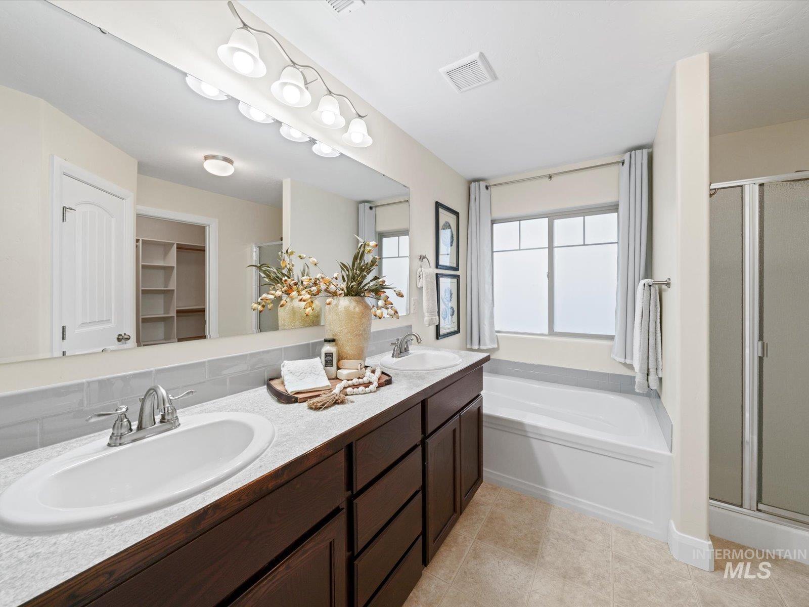 4902 W Torana St, Meridian, Idaho 83646, 3 Bedrooms, 2.5 Bathrooms, Residential For Sale, Price $539,900, 98969679