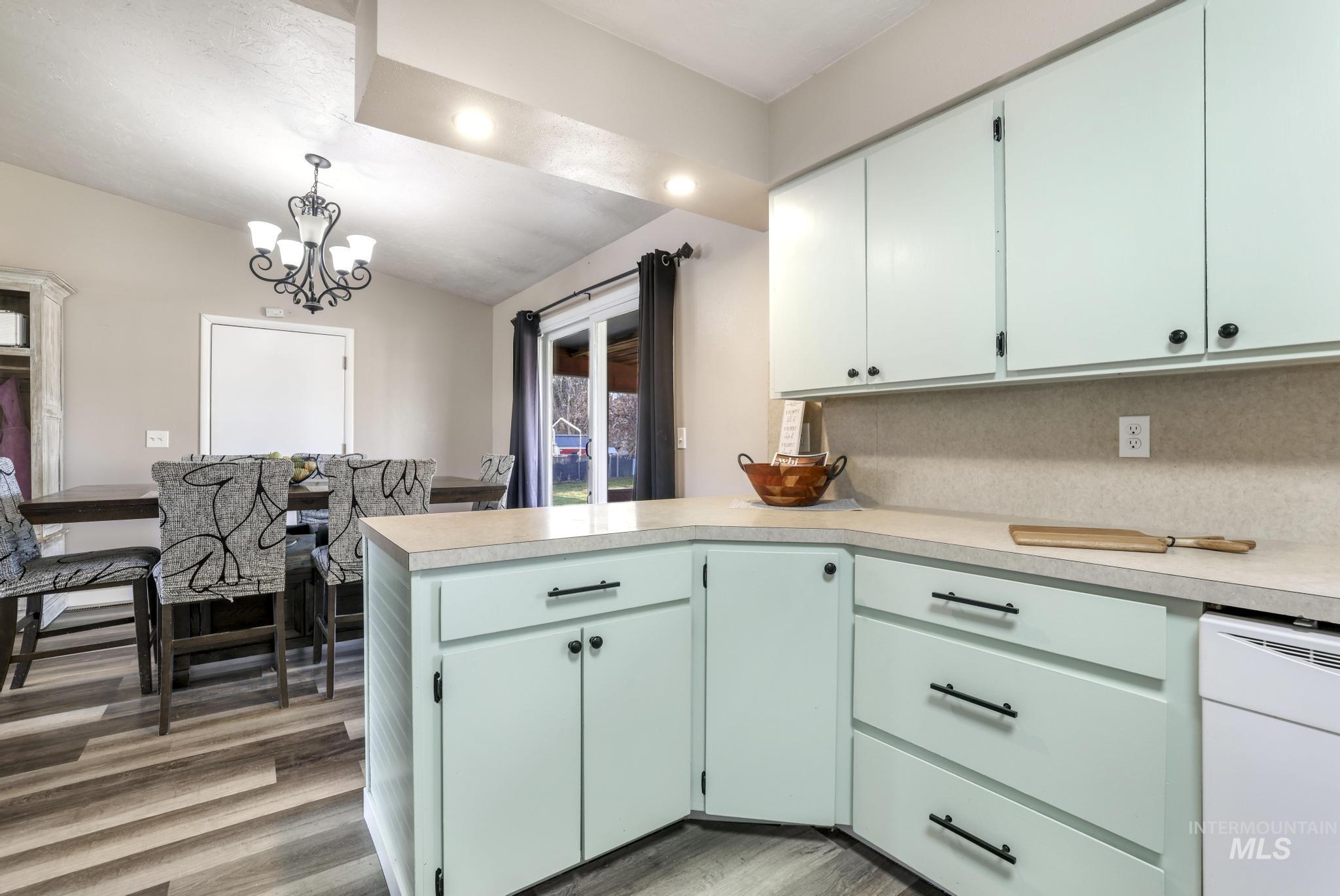 107 Rainbow Circle, Buhl, Idaho 83316, 3 Bedrooms, 2 Bathrooms, Residential For Sale, Price $345,000, 98969685