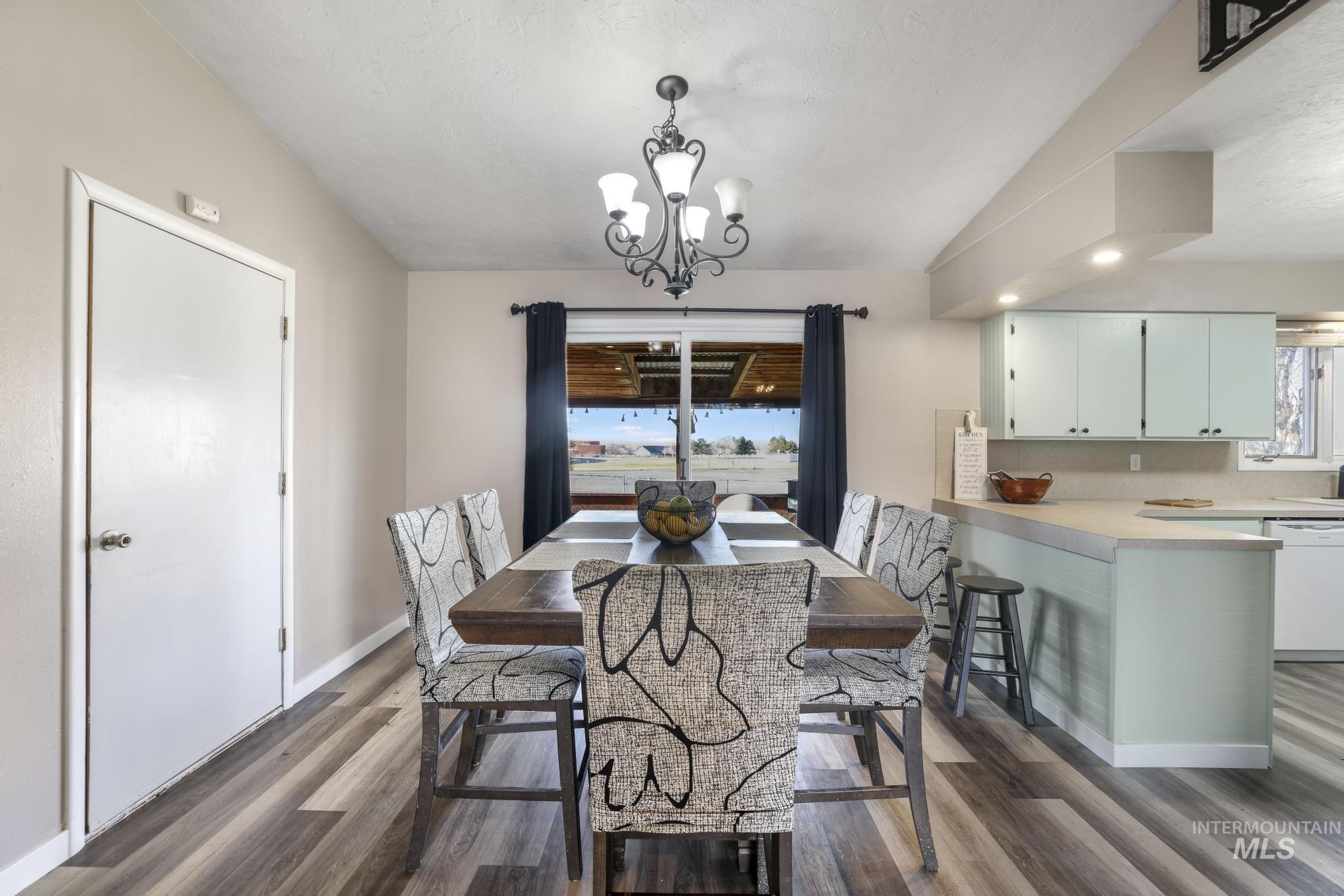 107 Rainbow Circle, Buhl, Idaho 83316, 3 Bedrooms, 2 Bathrooms, Residential For Sale, Price $345,000, 98969685