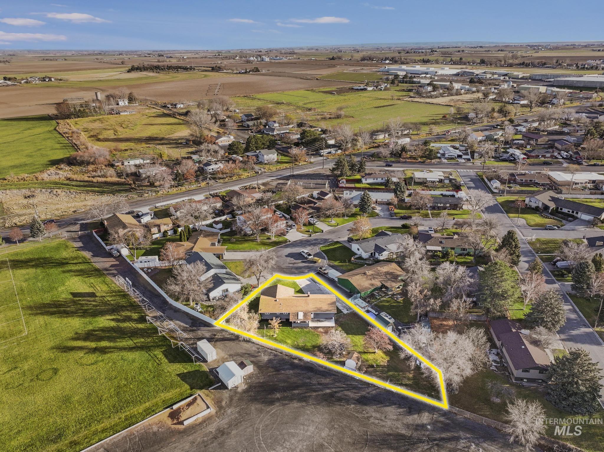 107 Rainbow Circle, Buhl, Idaho 83316, 3 Bedrooms, 2 Bathrooms, Residential For Sale, Price $345,000, 98969685