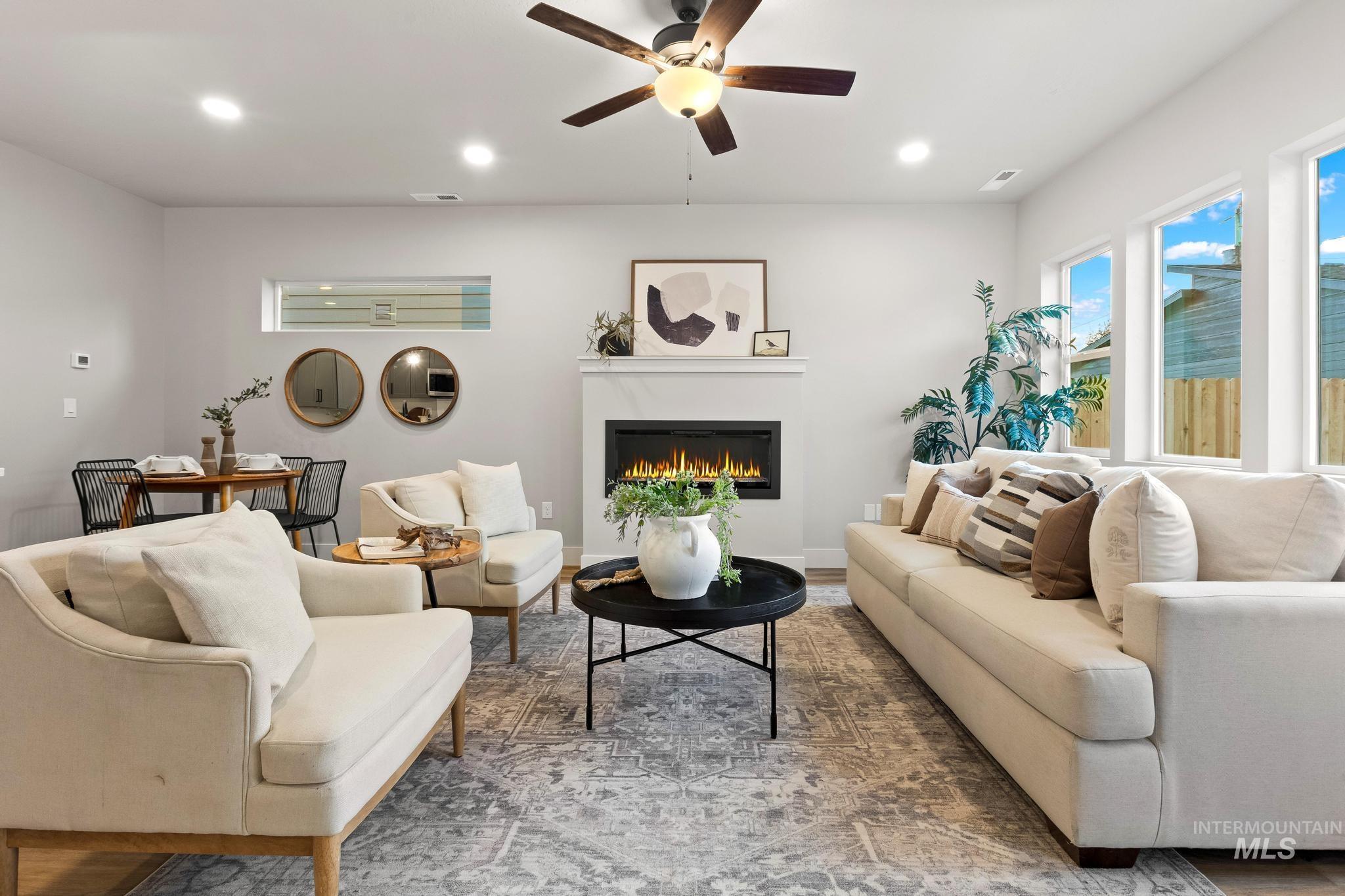 2101 S Pacific St, Boise, Idaho 83705, 4 Bedrooms, 3 Bathrooms, Residential For Sale, Price $589,000,MLS 98969695