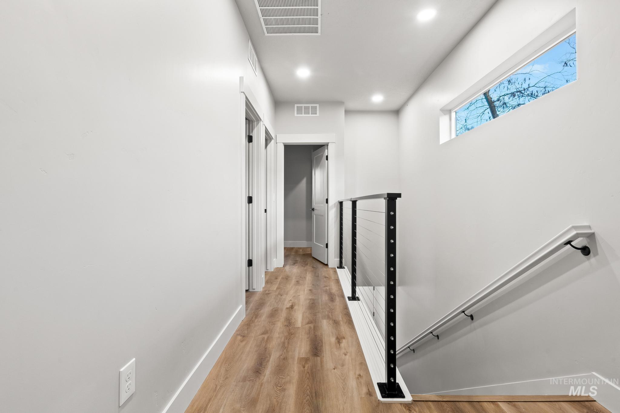 2101 S Pacific St, Boise, Idaho 83705, 4 Bedrooms, 3 Bathrooms, Residential For Sale, Price $589,000,MLS 98969695