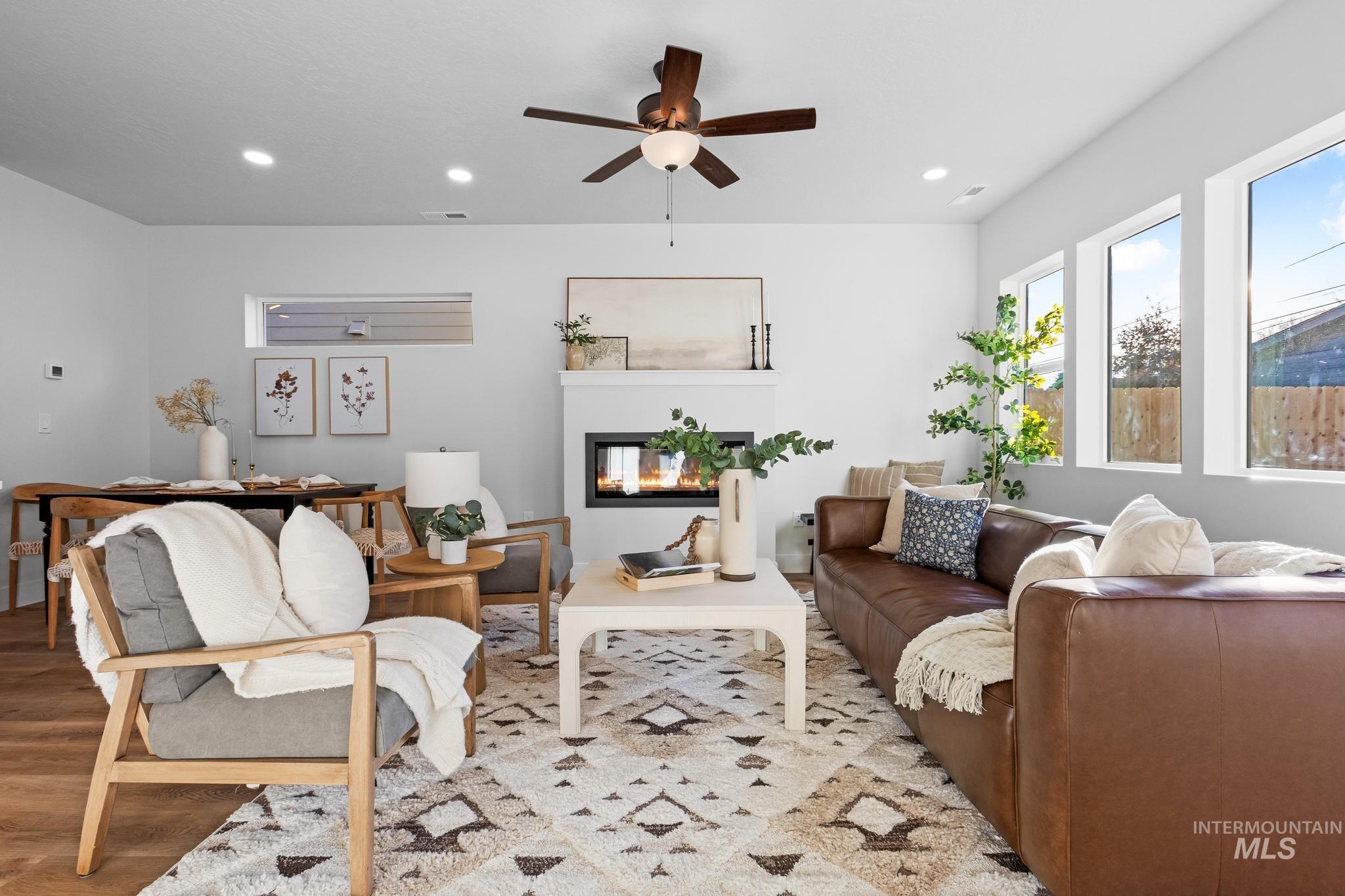 2109 S Pacific St, Boise, Idaho 83705, 4 Bedrooms, 3 Bathrooms, Residential For Sale, Price $572,500,MLS 98969696