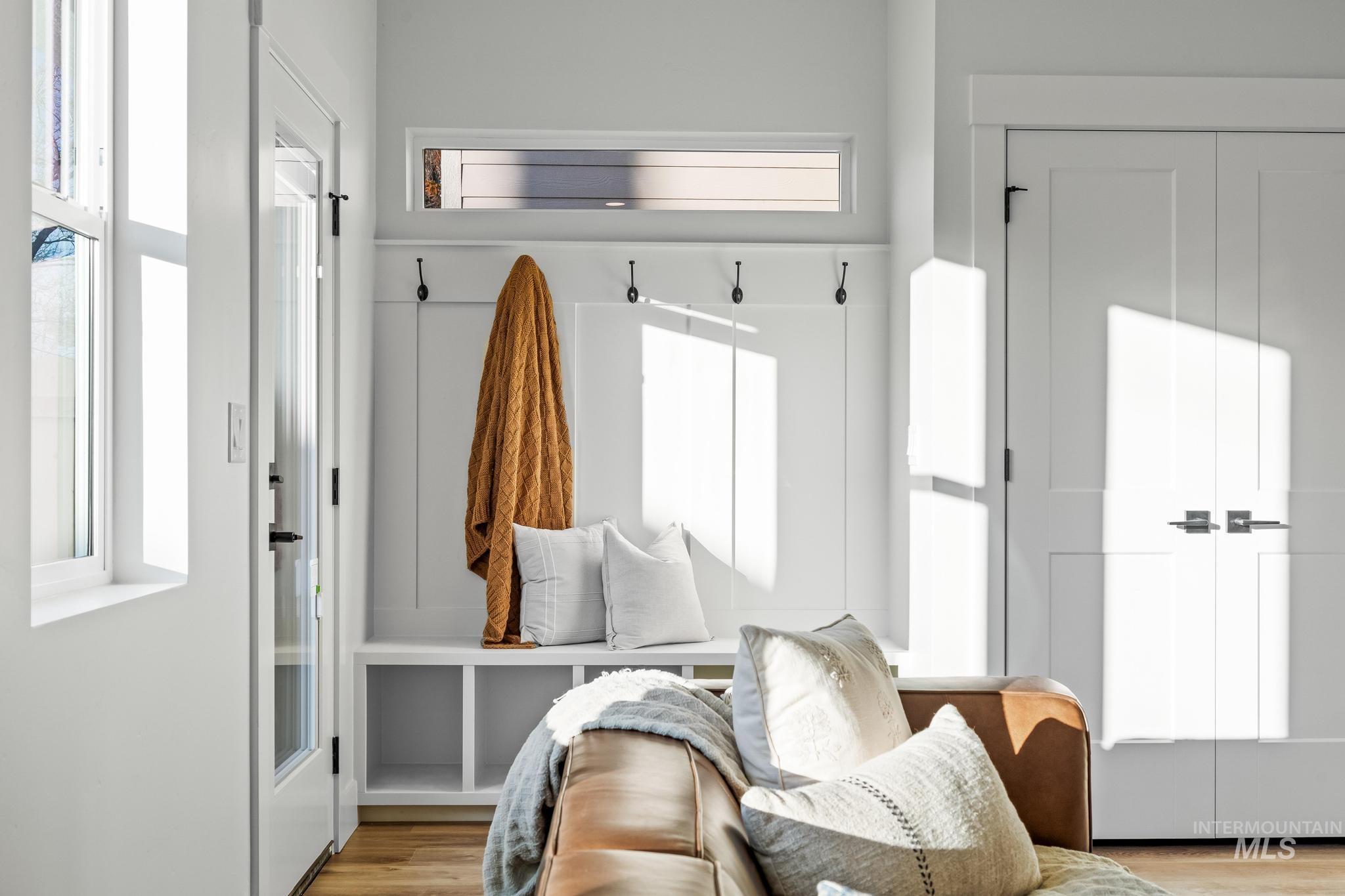 2109 S Pacific St, Boise, Idaho 83705, 4 Bedrooms, 3 Bathrooms, Residential For Sale, Price $572,500,MLS 98969696