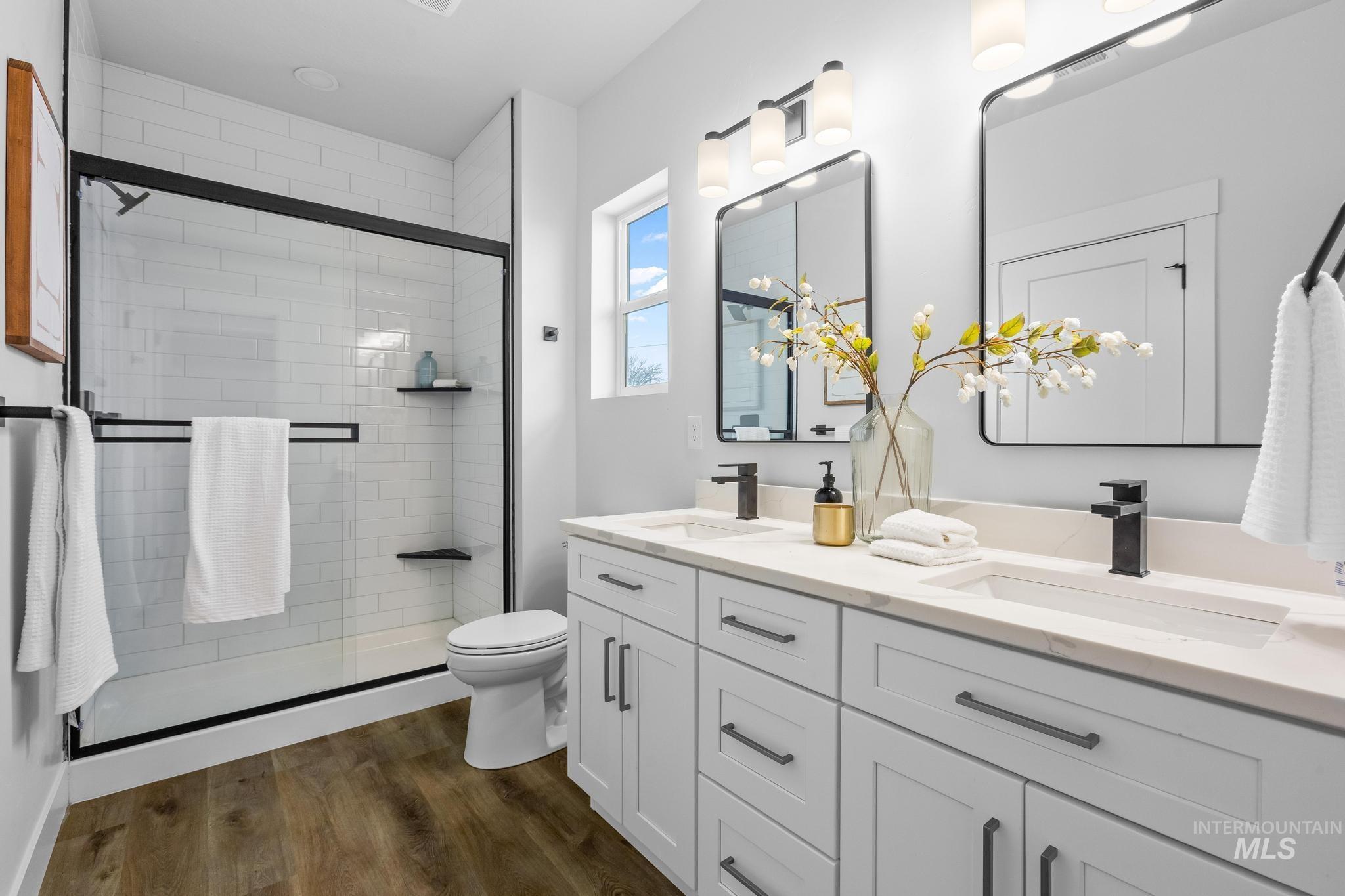 2109 S Pacific St, Boise, Idaho 83705, 4 Bedrooms, 3 Bathrooms, Residential For Sale, Price $572,500,MLS 98969696