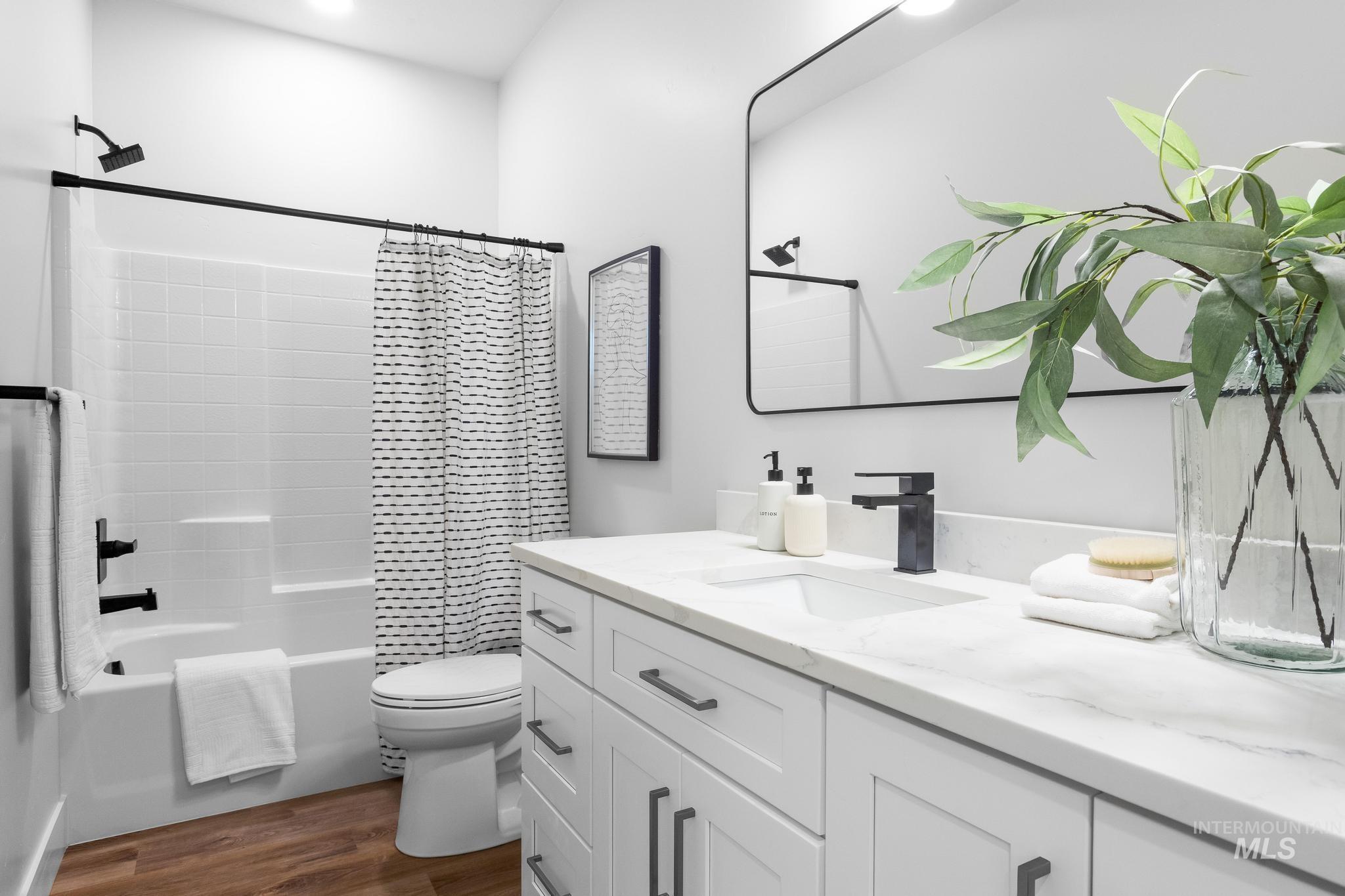 2109 S Pacific St, Boise, Idaho 83705, 4 Bedrooms, 3 Bathrooms, Residential For Sale, Price $572,500,MLS 98969696