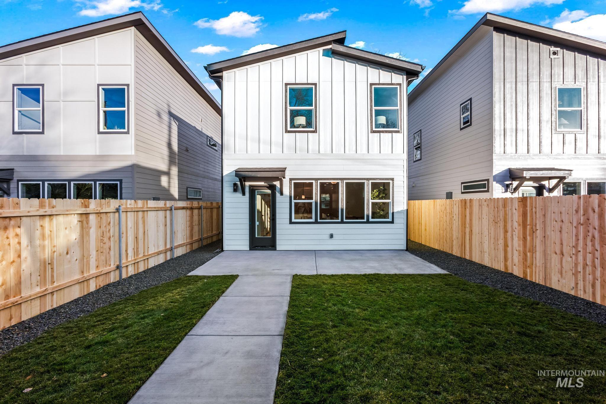 2109 S Pacific St, Boise, Idaho 83705, 4 Bedrooms, 3 Bathrooms, Residential For Sale, Price $572,500,MLS 98969696