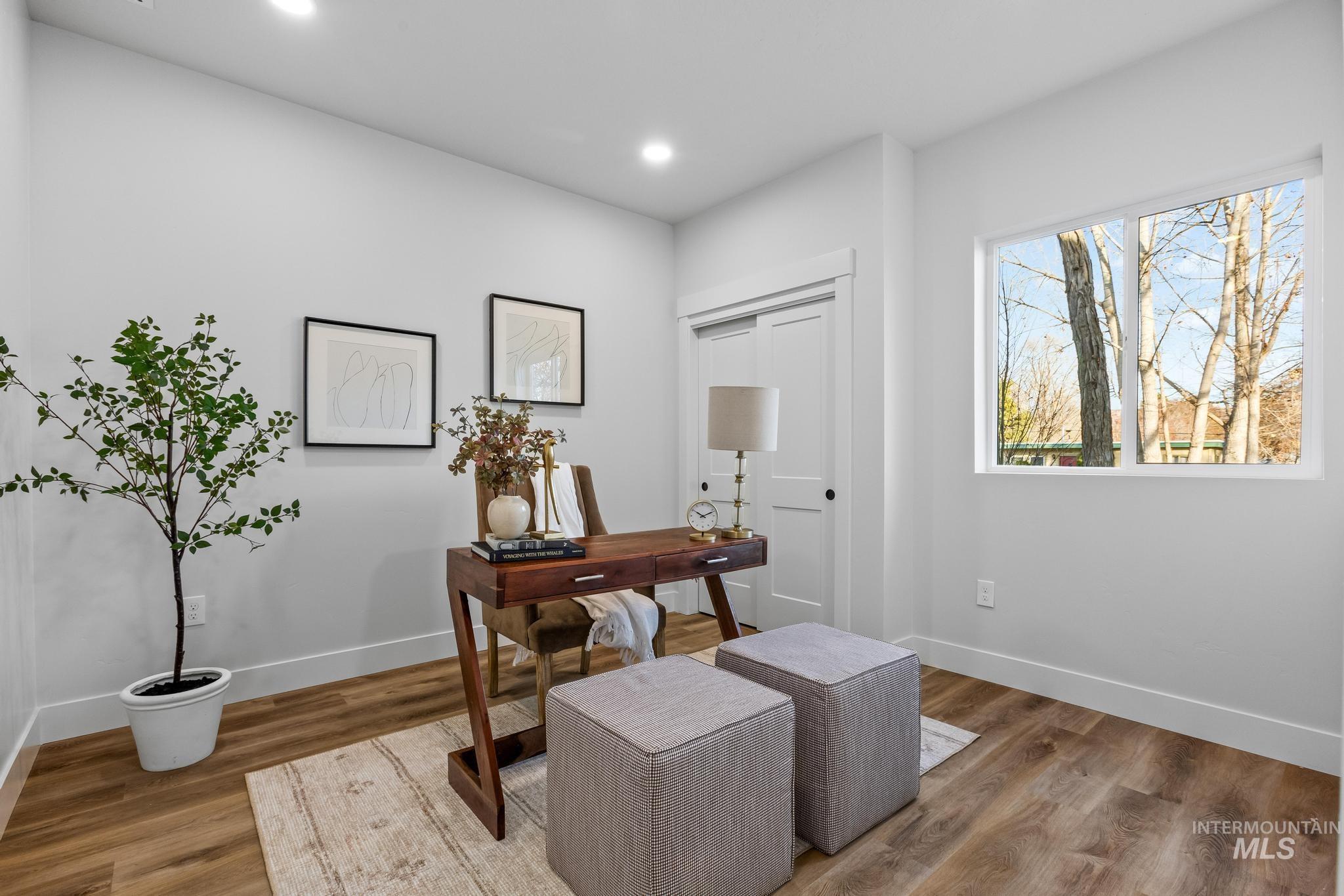 2109 S Pacific St, Boise, Idaho 83705, 4 Bedrooms, 3 Bathrooms, Residential For Sale, Price $572,500,MLS 98969696