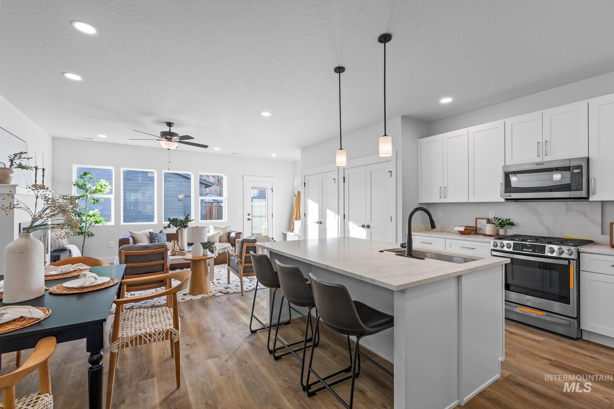 2109 S Pacific St, Boise, Idaho 83705, 4 Bedrooms, 3 Bathrooms, Residential For Sale, Price $572,500,MLS 98969696