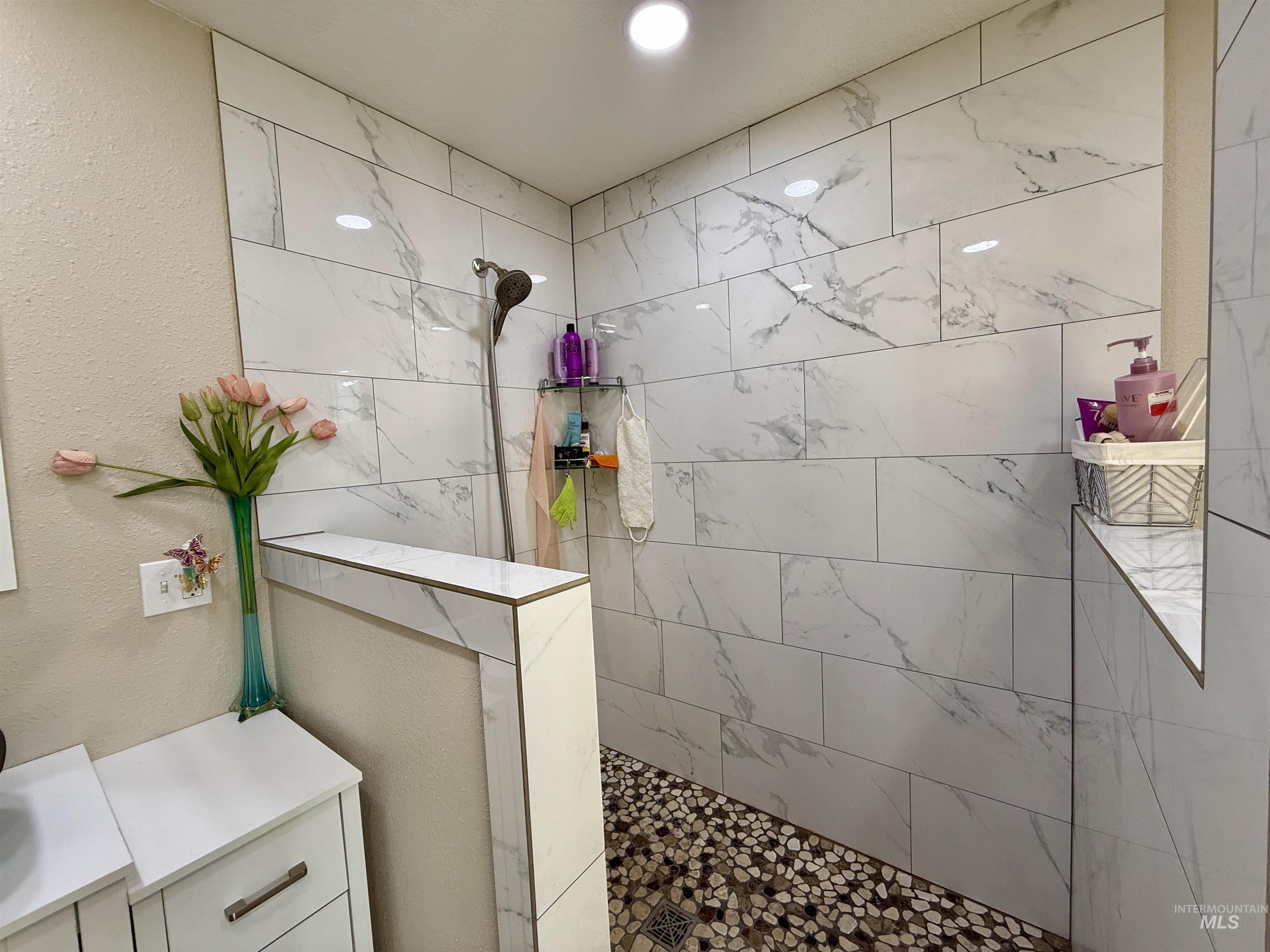 226 E South 6th Street, Grangeville, Idaho 83530, 2 Bedrooms, 2 Bathrooms, Residential For Sale, Price $305,000, 98969699