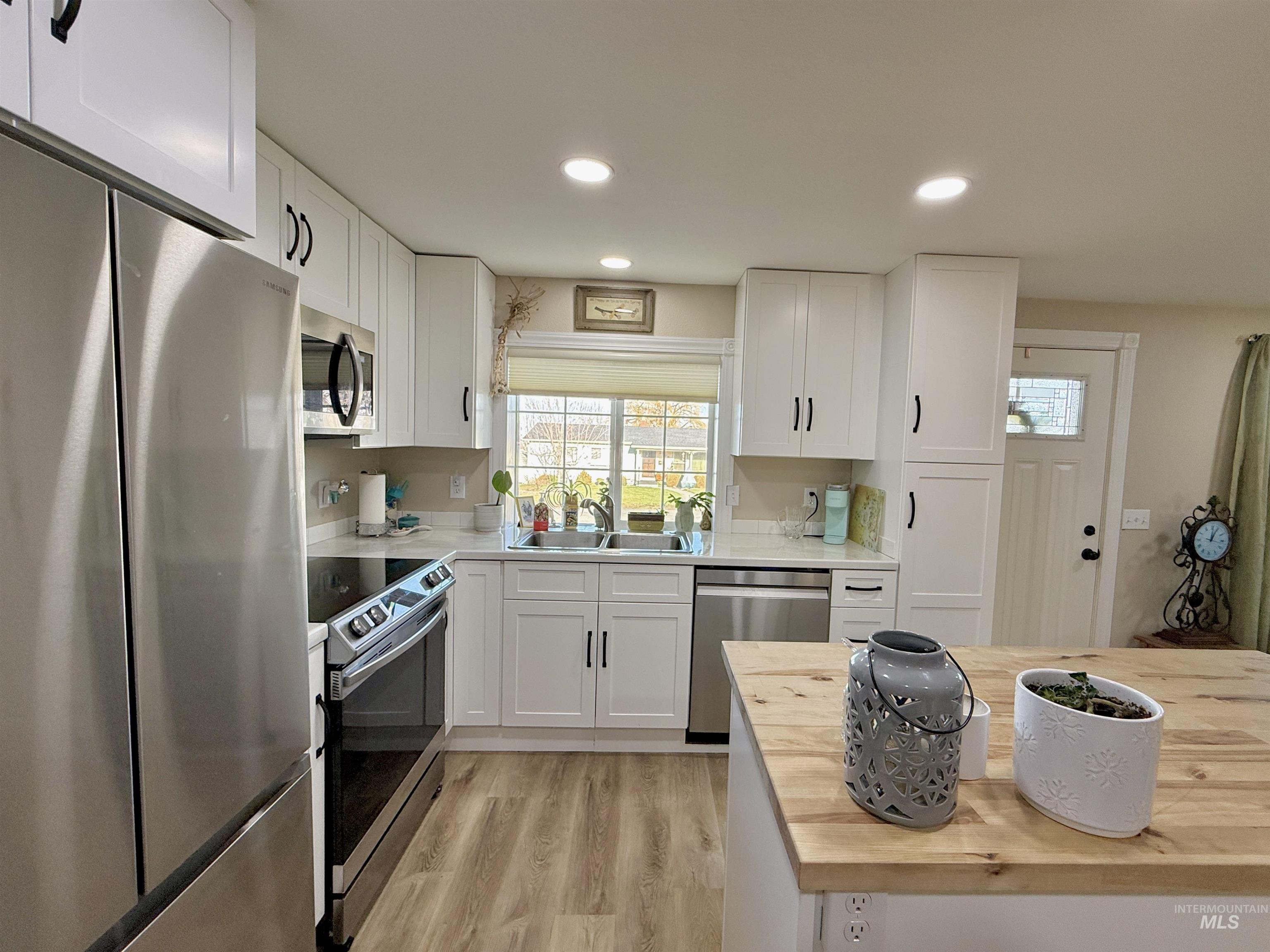 226 E South 6th Street, Grangeville, Idaho 83530, 2 Bedrooms, 2 Bathrooms, Residential For Sale, Price $305,000, 98969699