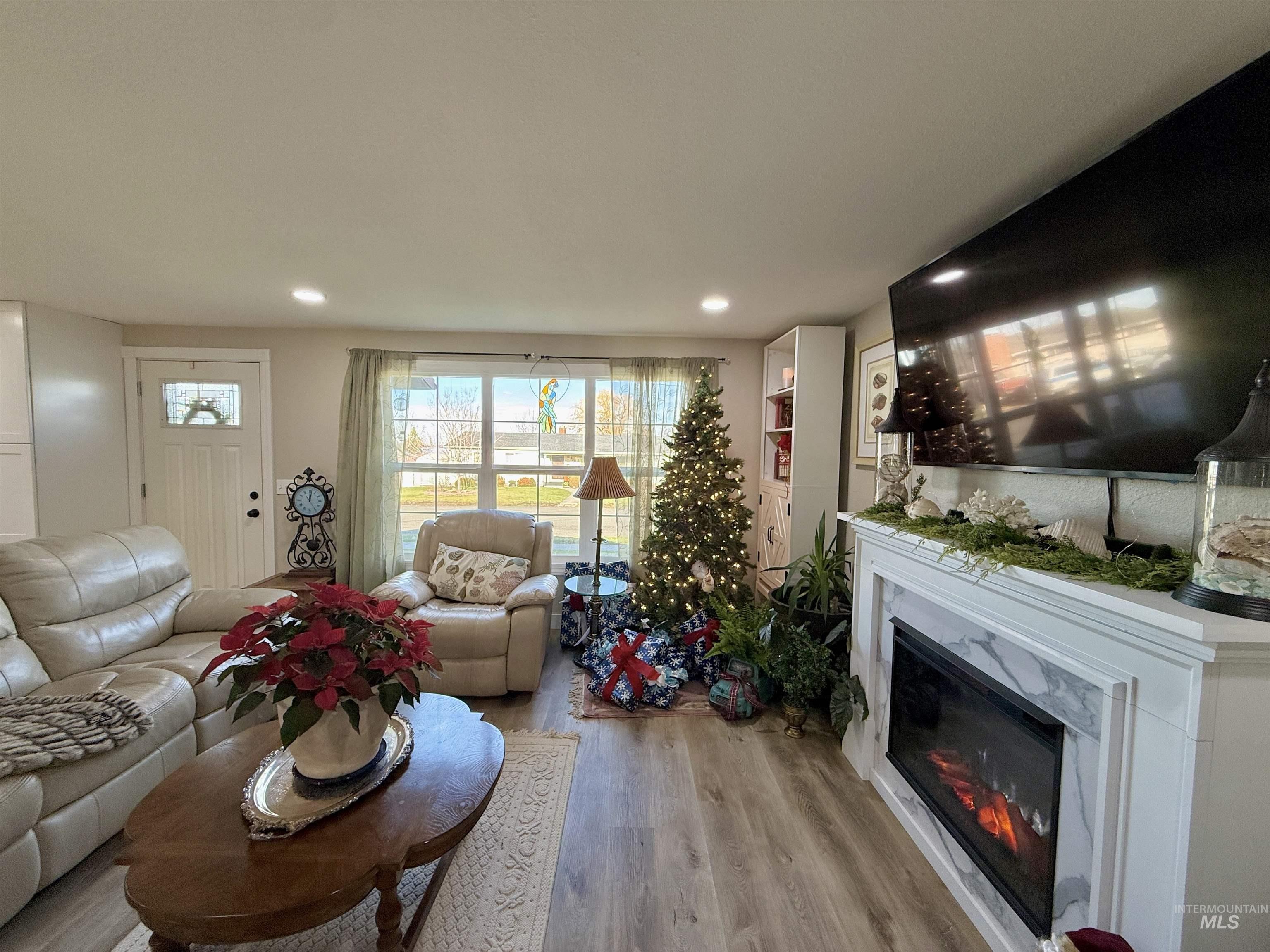 226 E South 6th Street, Grangeville, Idaho 83530, 2 Bedrooms, 2 Bathrooms, Residential For Sale, Price $305,000, 98969699