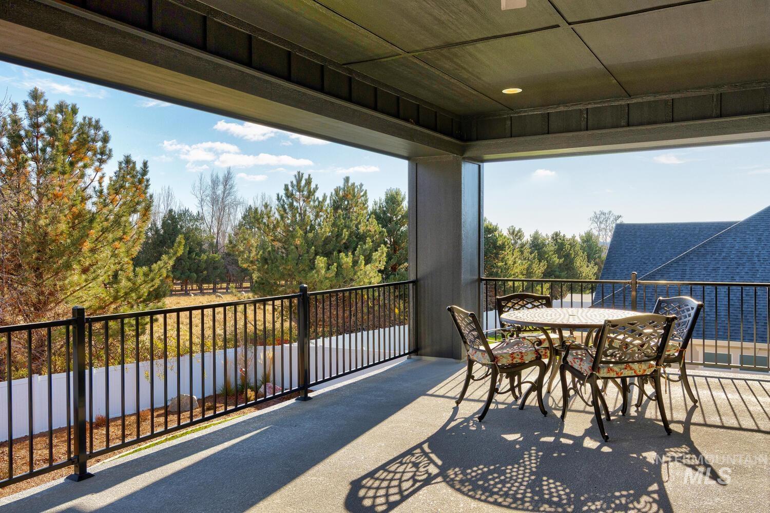 Balcony with outdoor dining area