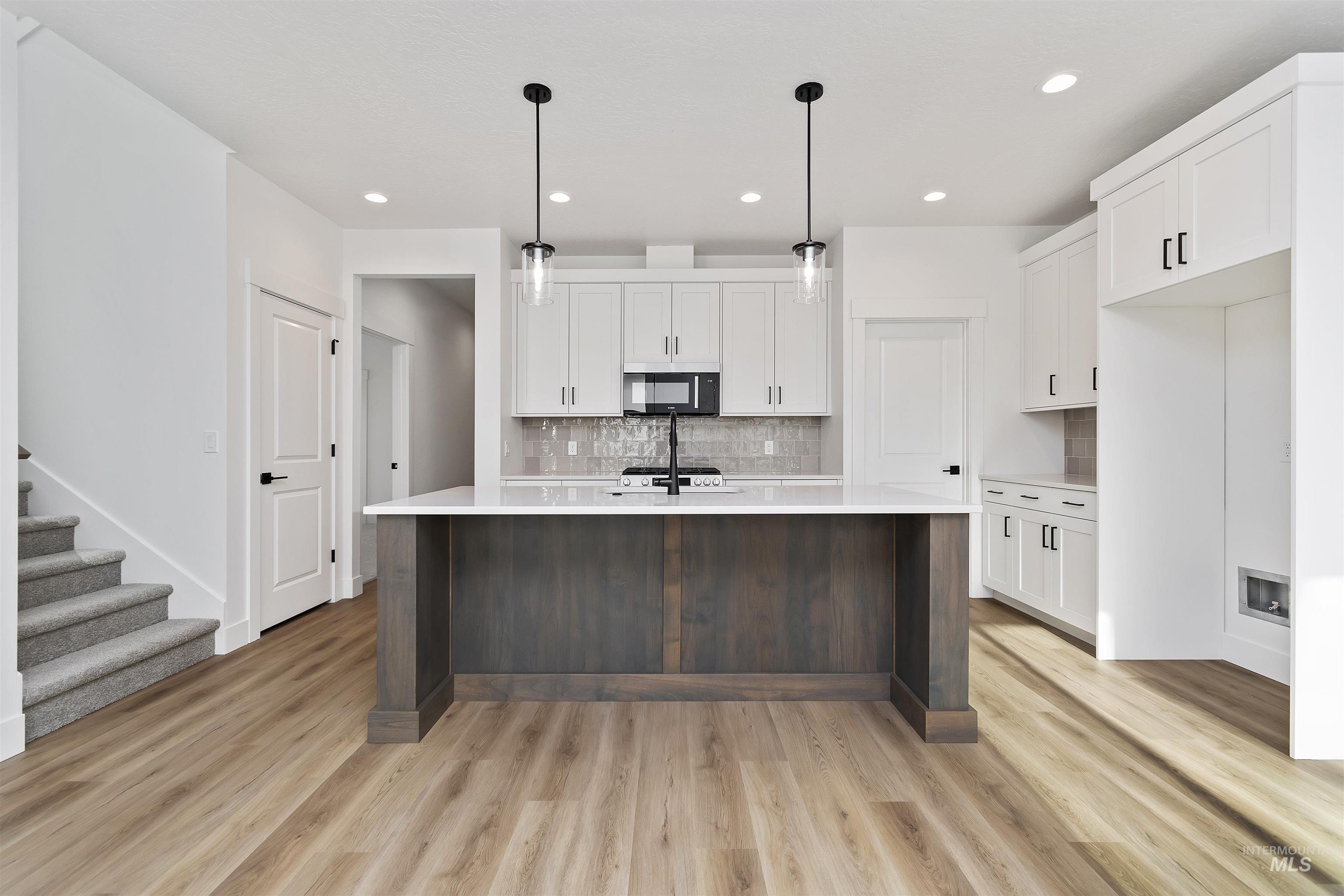 732 S Calhoun Ln, Star, Idaho 83669, 4 Bedrooms, 2.5 Bathrooms, Residential For Sale, Price $499,880,MLS 98969715