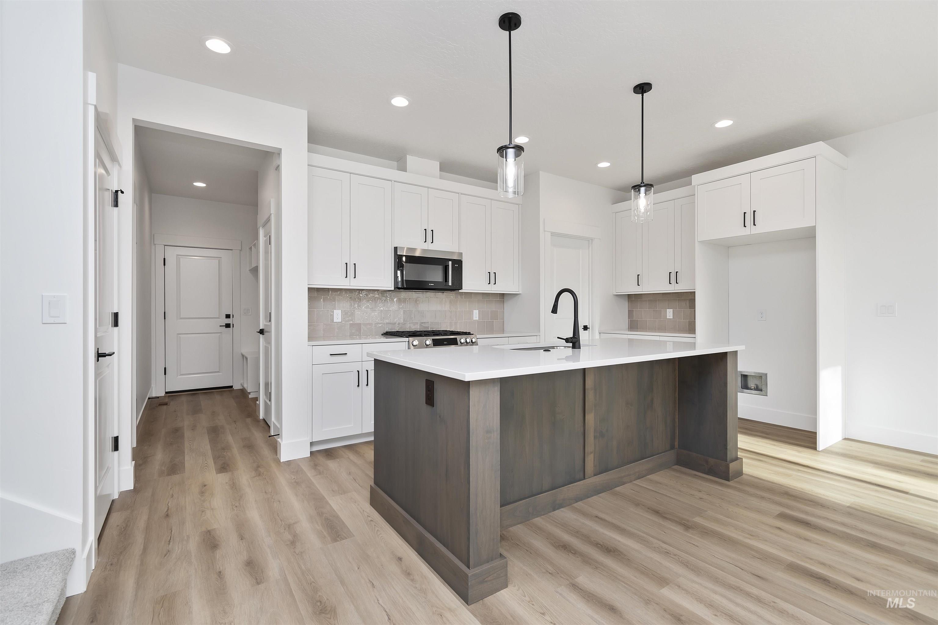 732 S Calhoun Ln, Star, Idaho 83669, 4 Bedrooms, 2 Bathrooms, Residential For Sale, Price $499,880,MLS 98969715