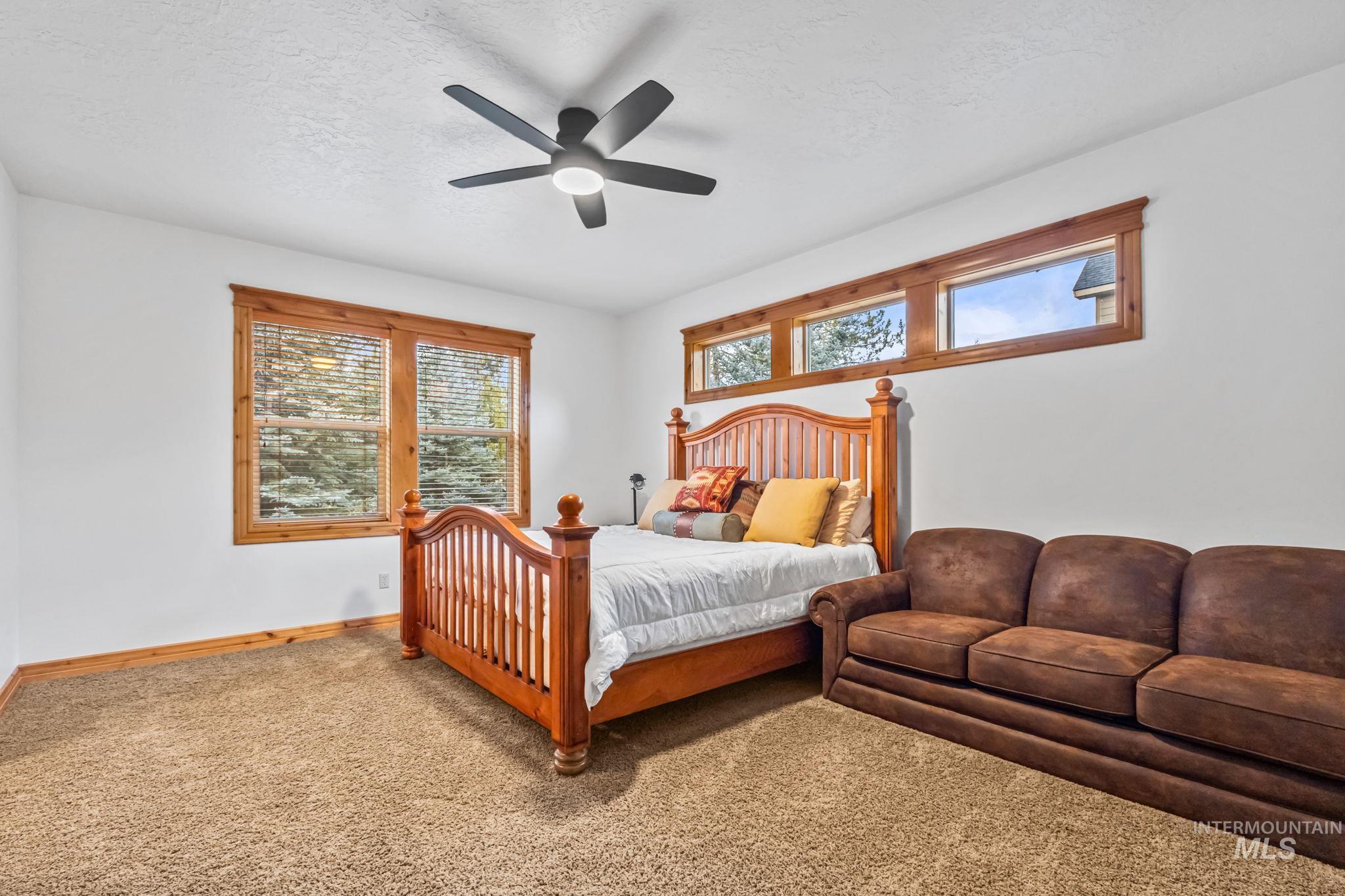 29 Pointe at Goldfork Ct., Donnelly, Idaho 83615-0000, 4 Bedrooms, 3.5 Bathrooms, Residential For Sale, Price $1,135,000, 98969723