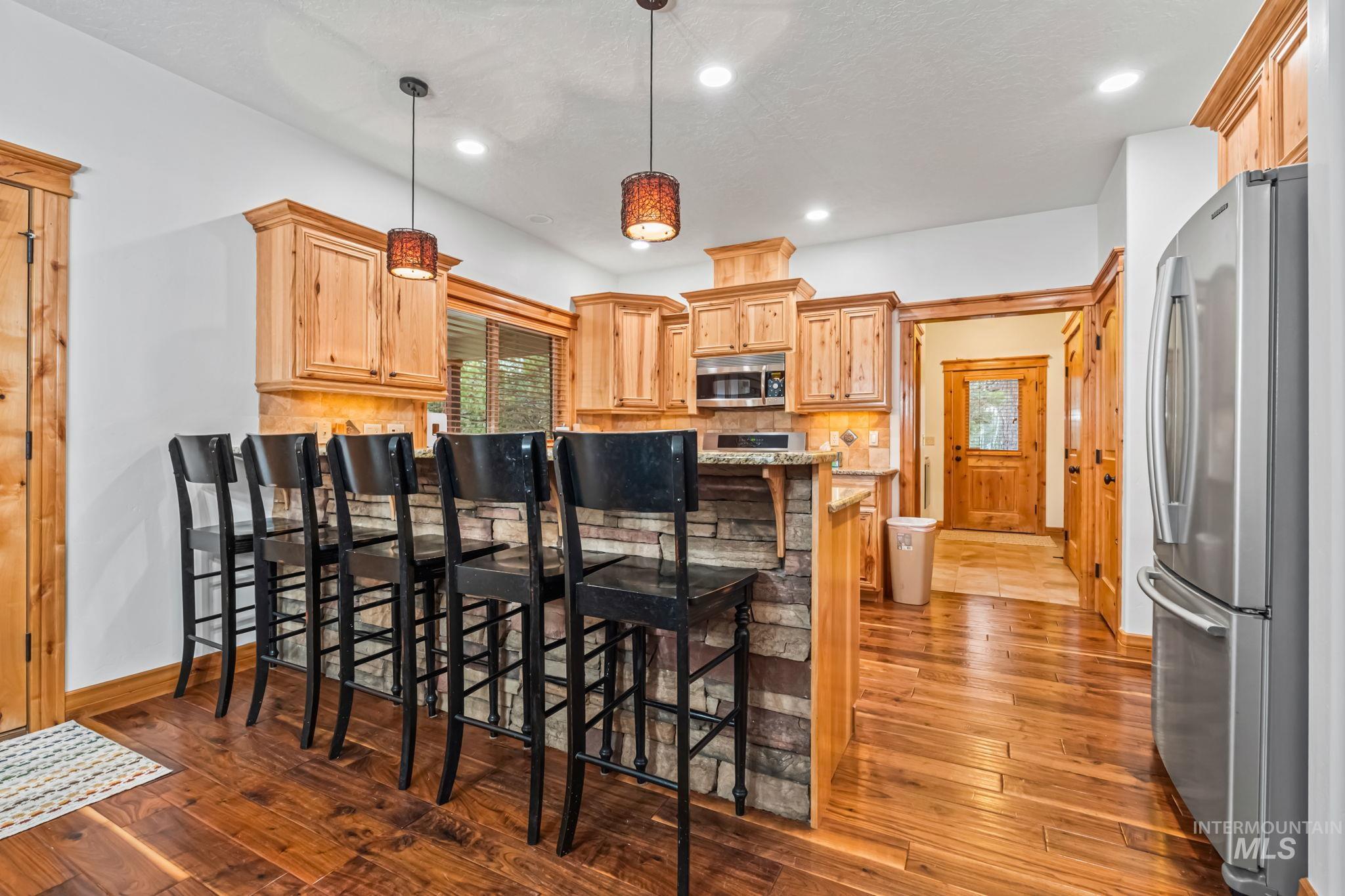 29 Pointe at Goldfork Ct., Donnelly, Idaho 83615-0000, 4 Bedrooms, 3.5 Bathrooms, Residential For Sale, Price $1,135,000, 98969723