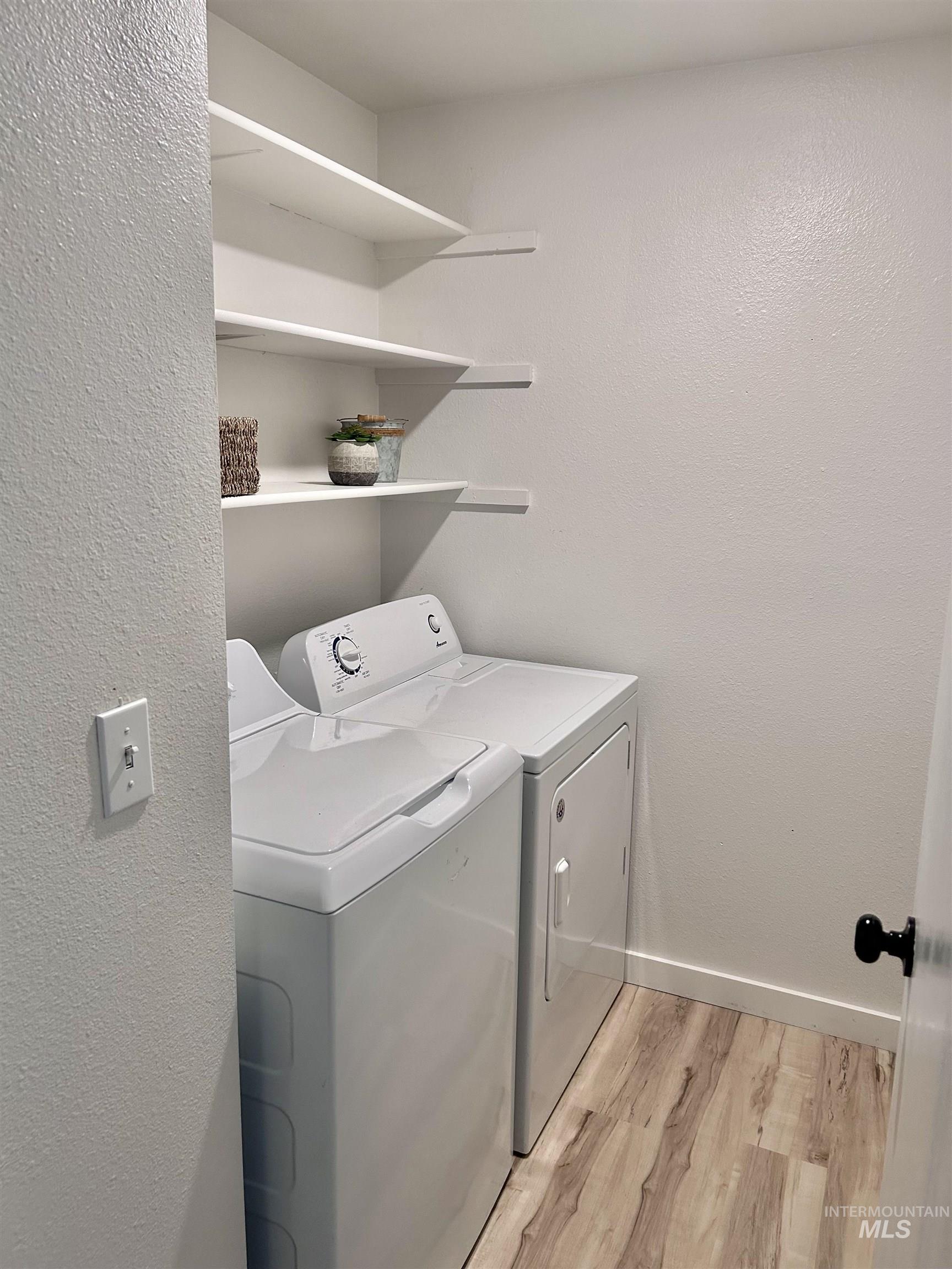 3897 S Yorktown Way, Boise, Idaho 83706, 2 Bedrooms, 1 Bathroom, Residential For Sale, Price $430,000,MLS 98969725