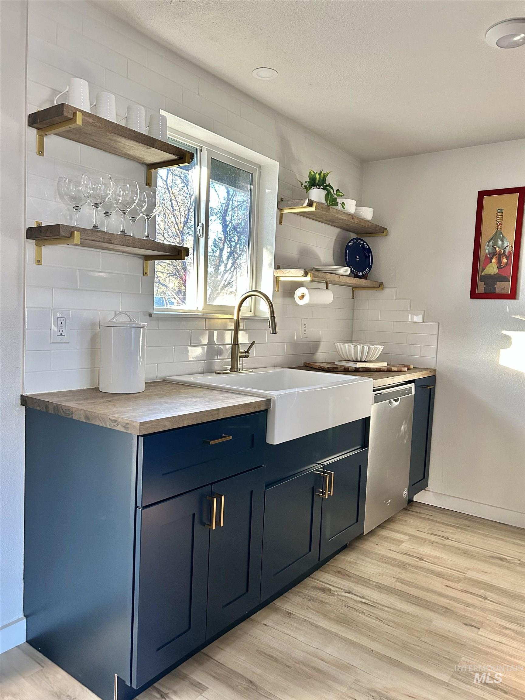 3897 S Yorktown Way, Boise, Idaho 83706, 2 Bedrooms, 1 Bathroom, Residential For Sale, Price $430,000,MLS 98969725