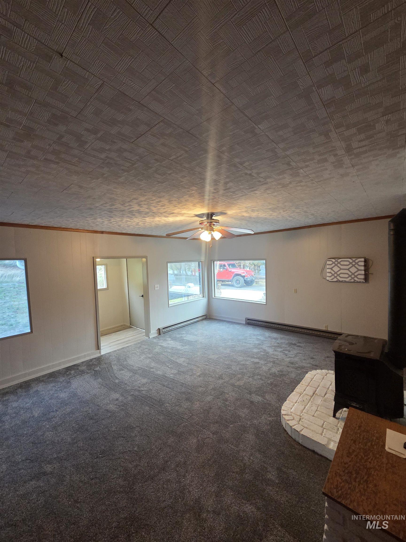 465 15th Street, Pomeroy, Washington 99347, 2 Bedrooms, 1 Bathroom, Residential For Sale, Price $195,000, 98969726