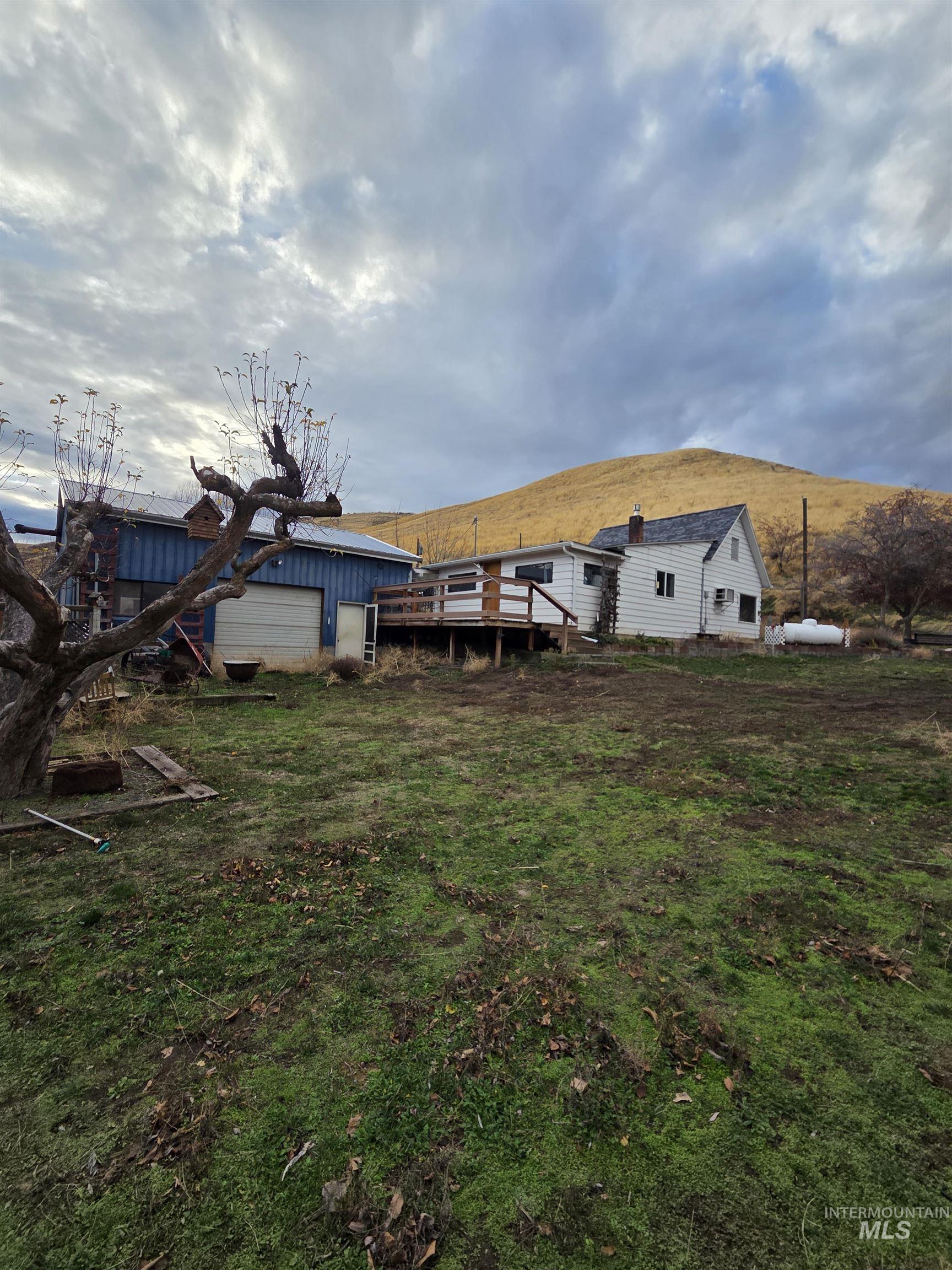 465 15th Street, Pomeroy, Washington 99347, 2 Bedrooms, 1 Bathroom, Residential For Sale, Price $195,000, 98969726