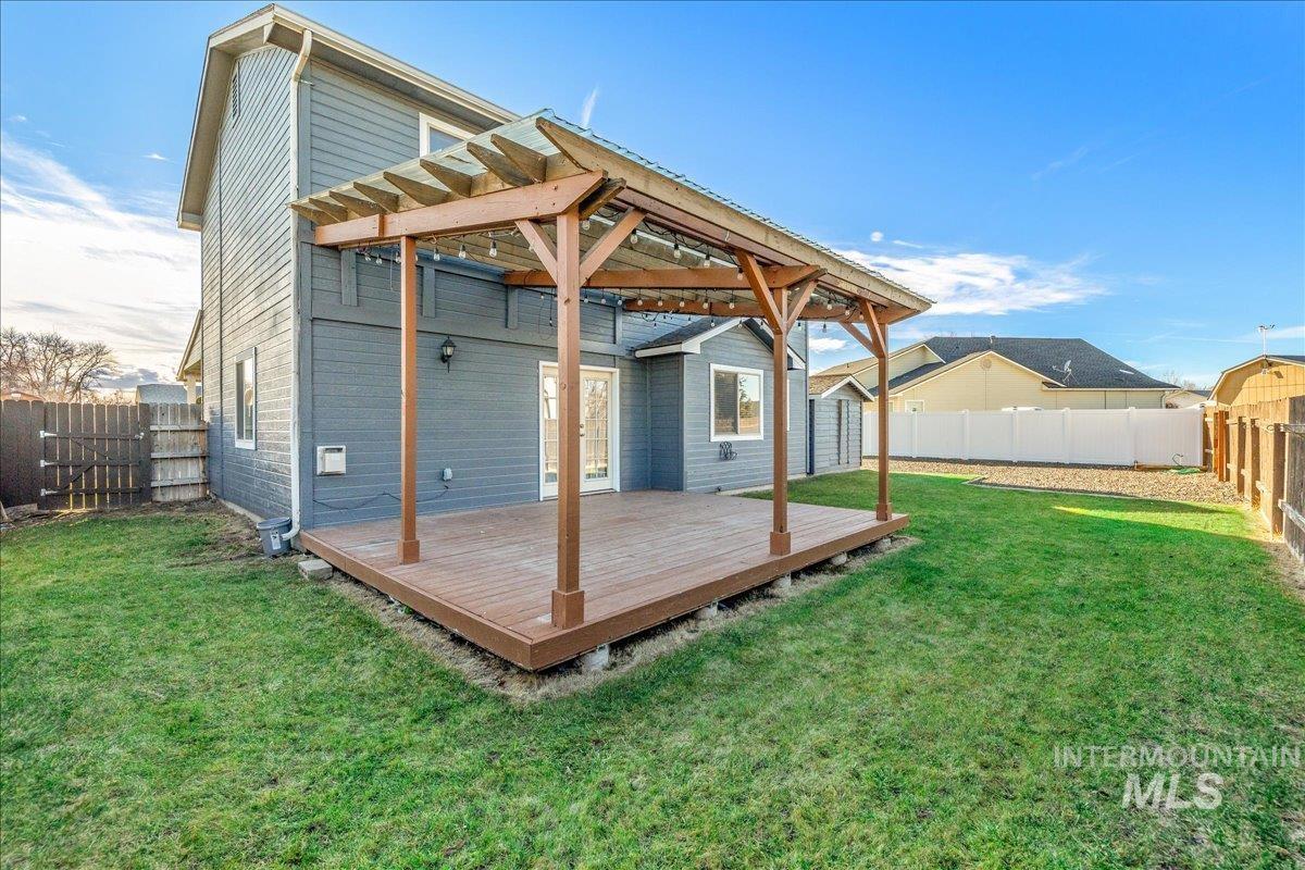 237 16th Ave. N, Payette, Idaho 83661, 4 Bedrooms, 2.5 Bathrooms, Residential For Sale, Price $407,500,MLS 98969730